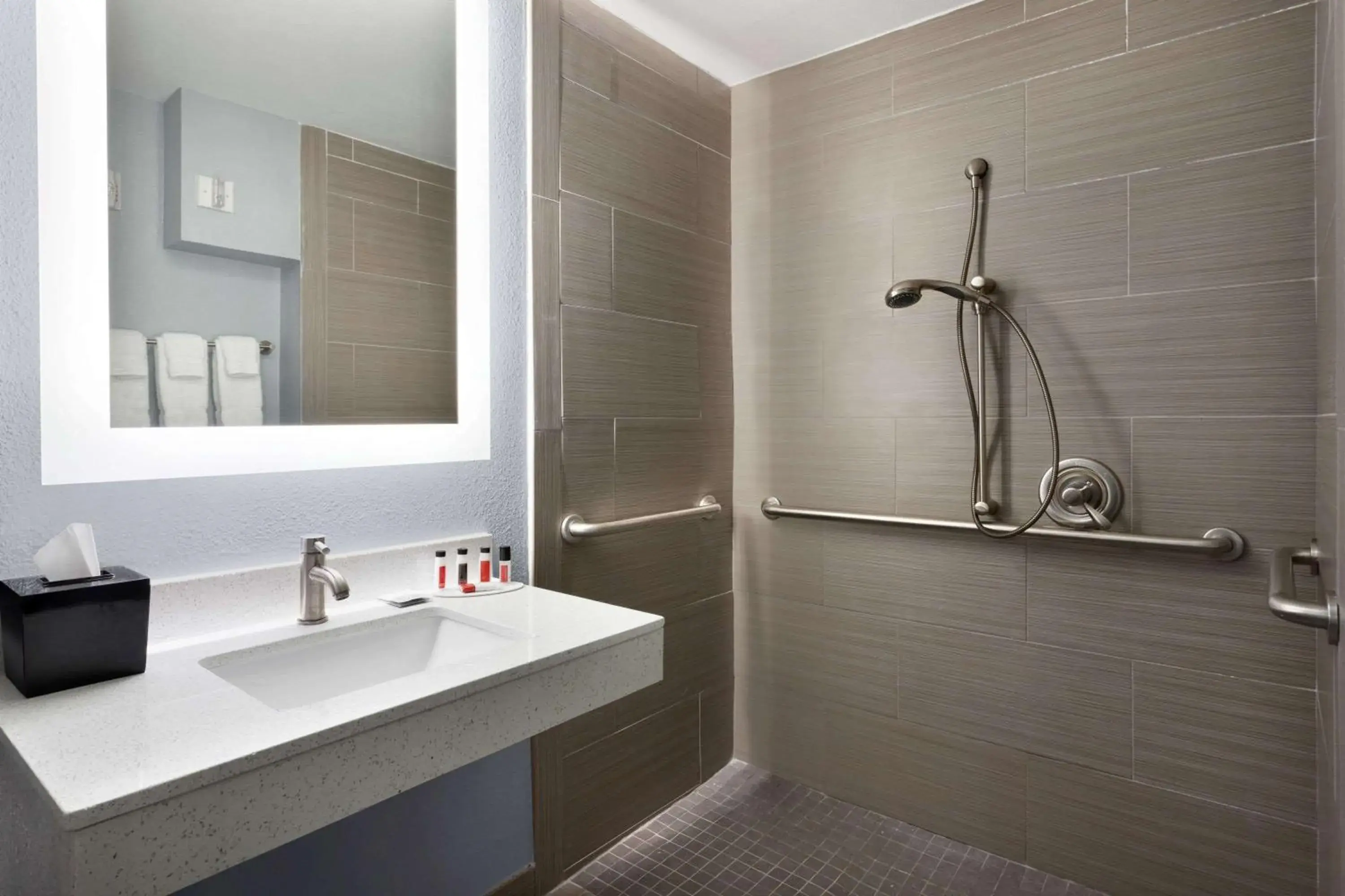 Bathroom in Baymont Inn & Suites Shawnee Bathroom in Baymont Inn & Suites Shawnee