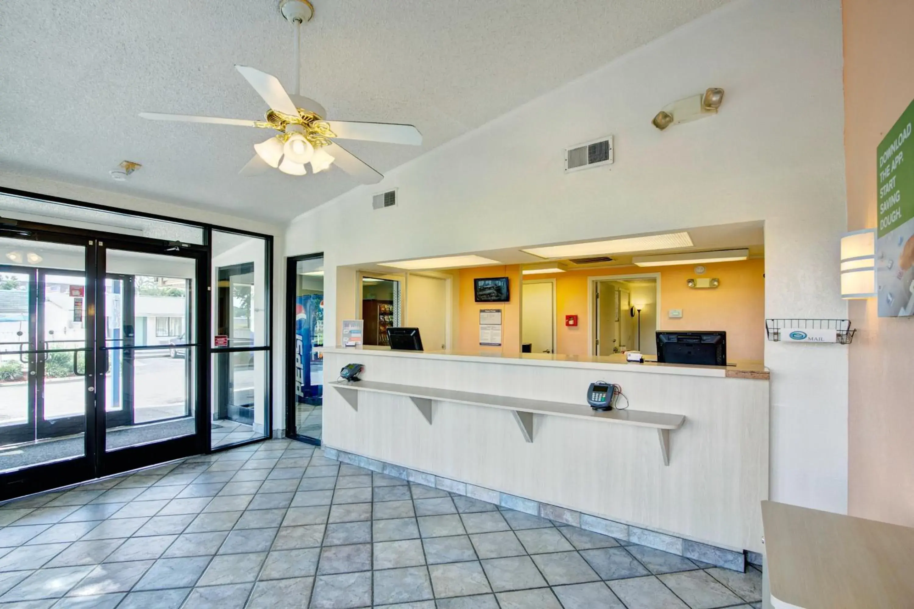 Day in Knights Inn Burlington NC Day in Knights Inn Burlington NC