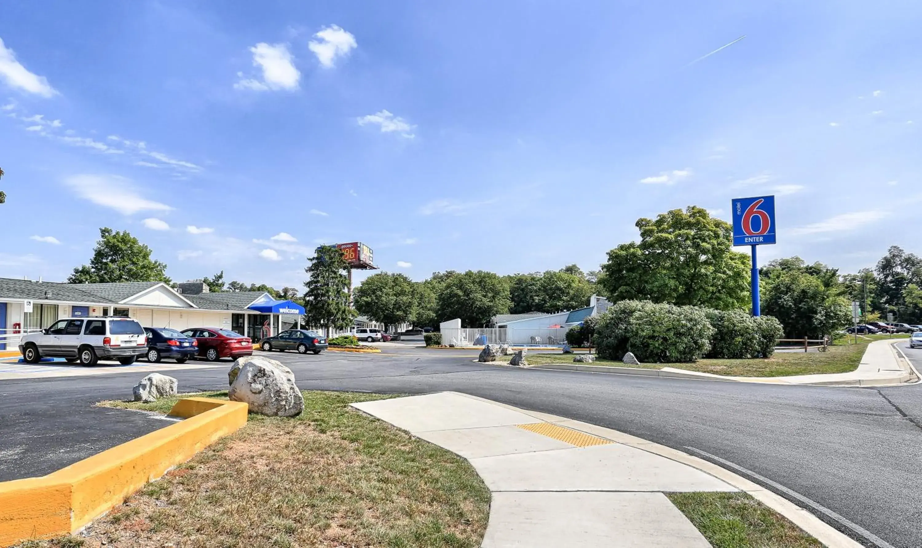 Property building in Motel 6 Hagerstown MD Property building in Motel 6 Hagerstown MD