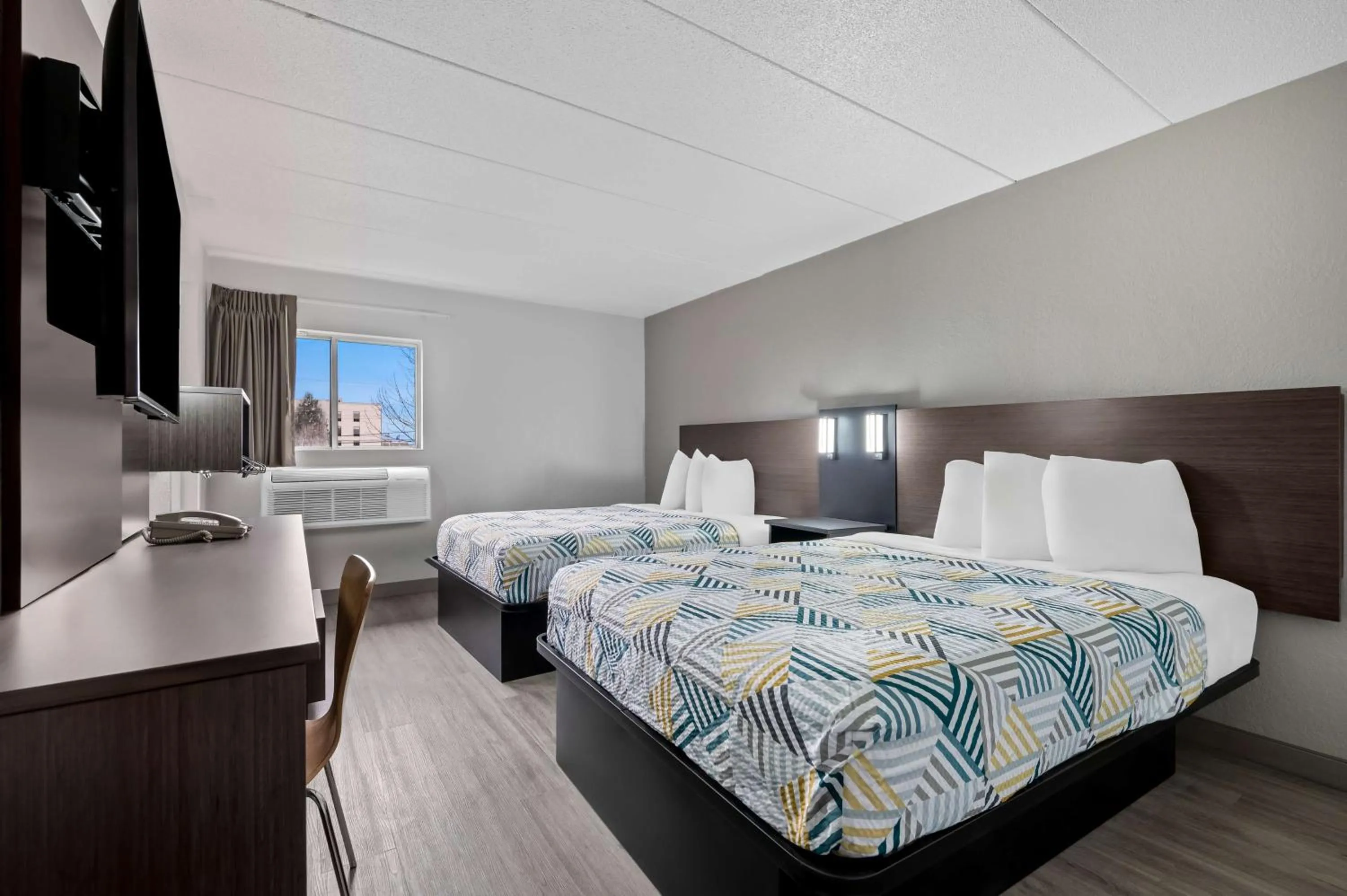 Bedroom, Bed in Motel 6-Portland, ME