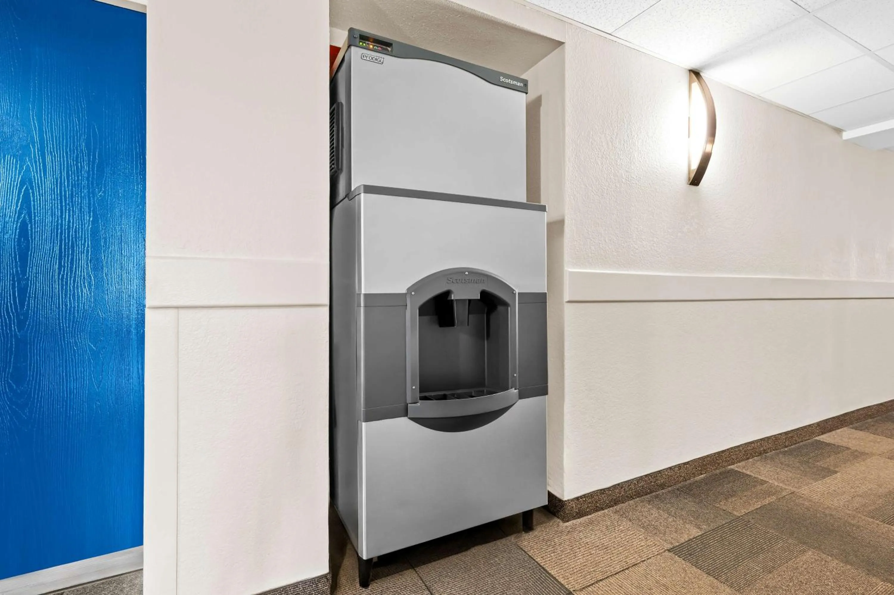 Property building in Motel 6-Portland, ME