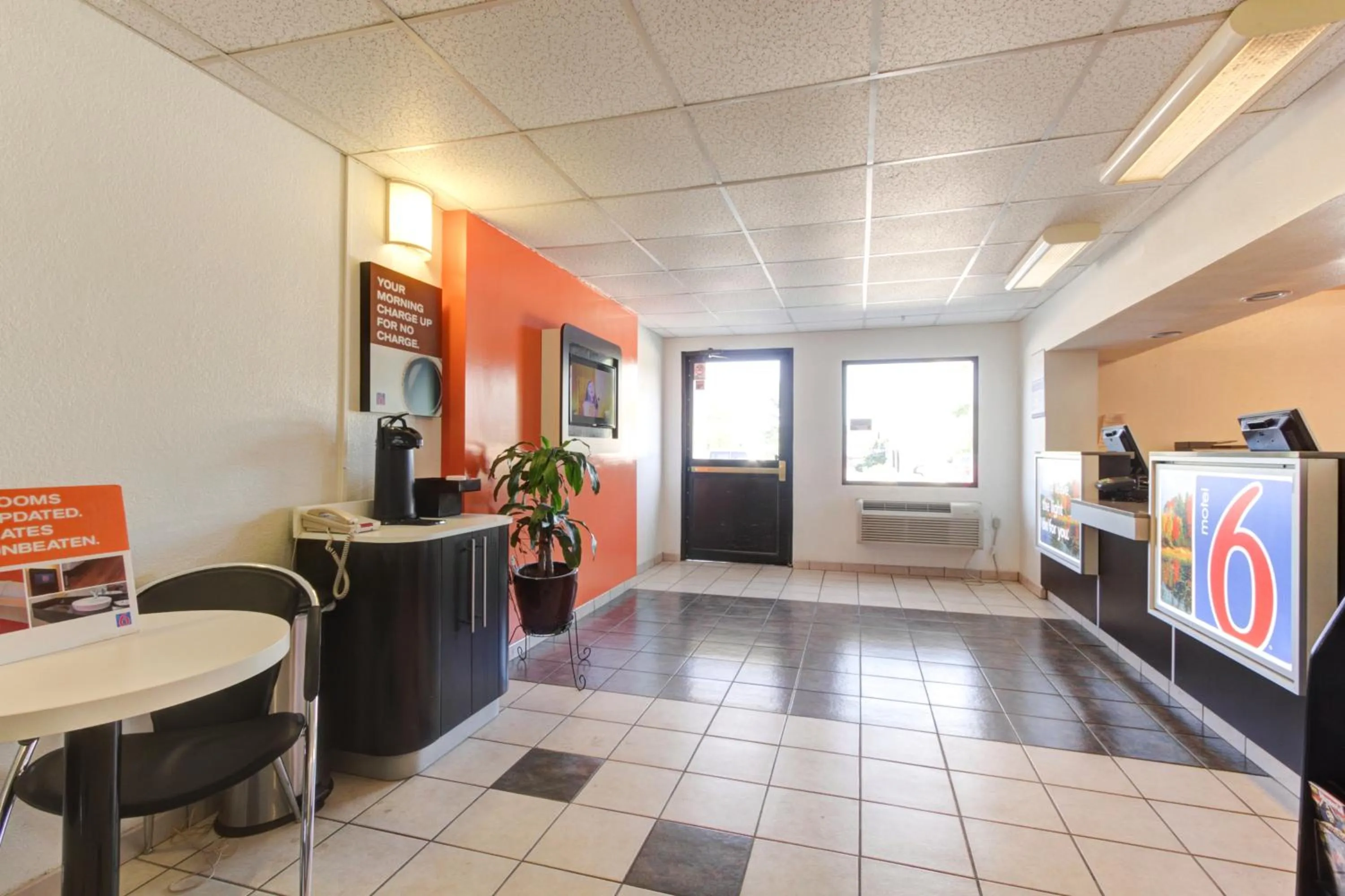 Lobby or reception in Motel 6-Portland, ME