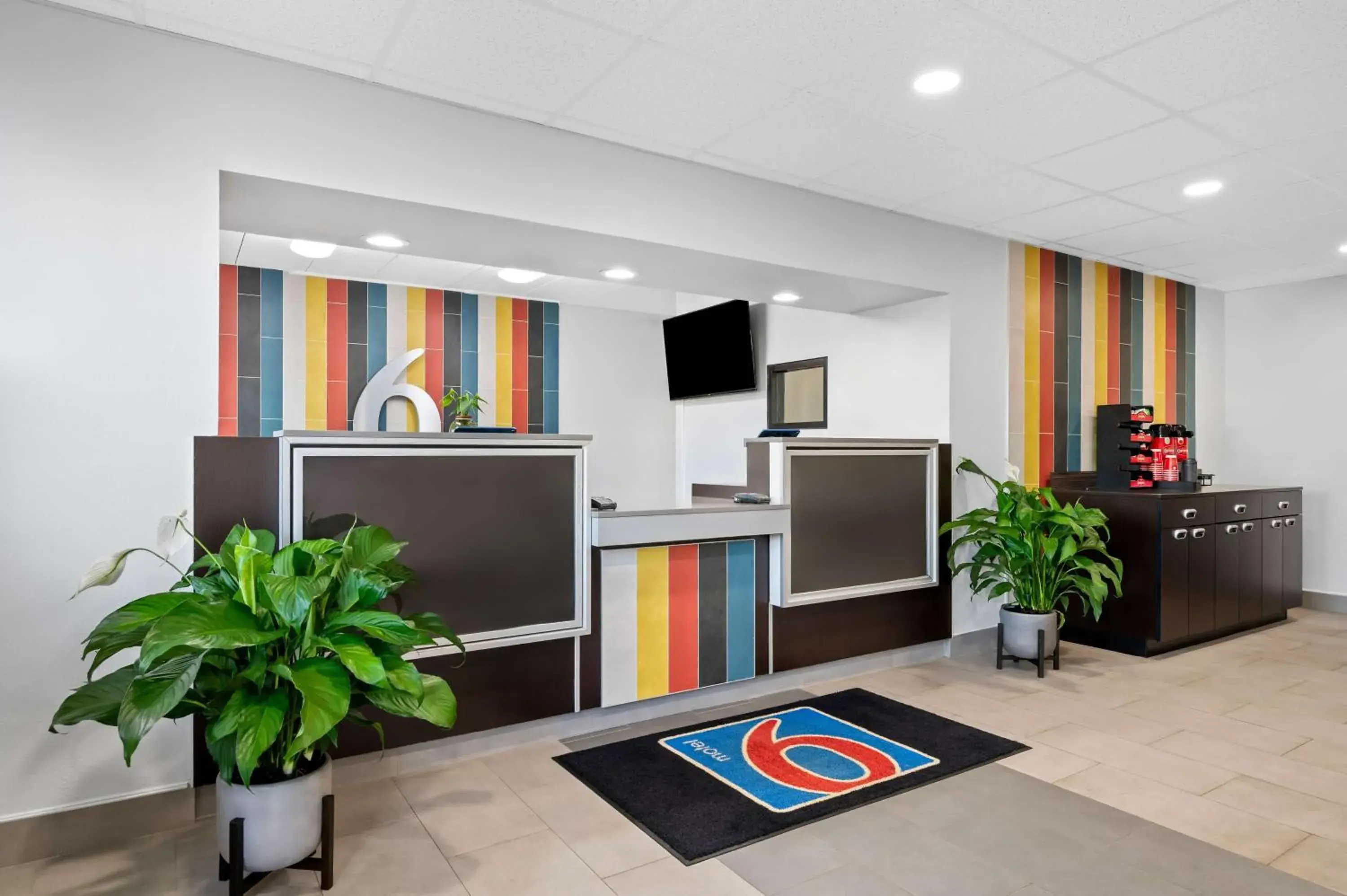 Lobby or reception in Motel 6-Portland, ME Lobby or reception in Motel 6-Portland, ME