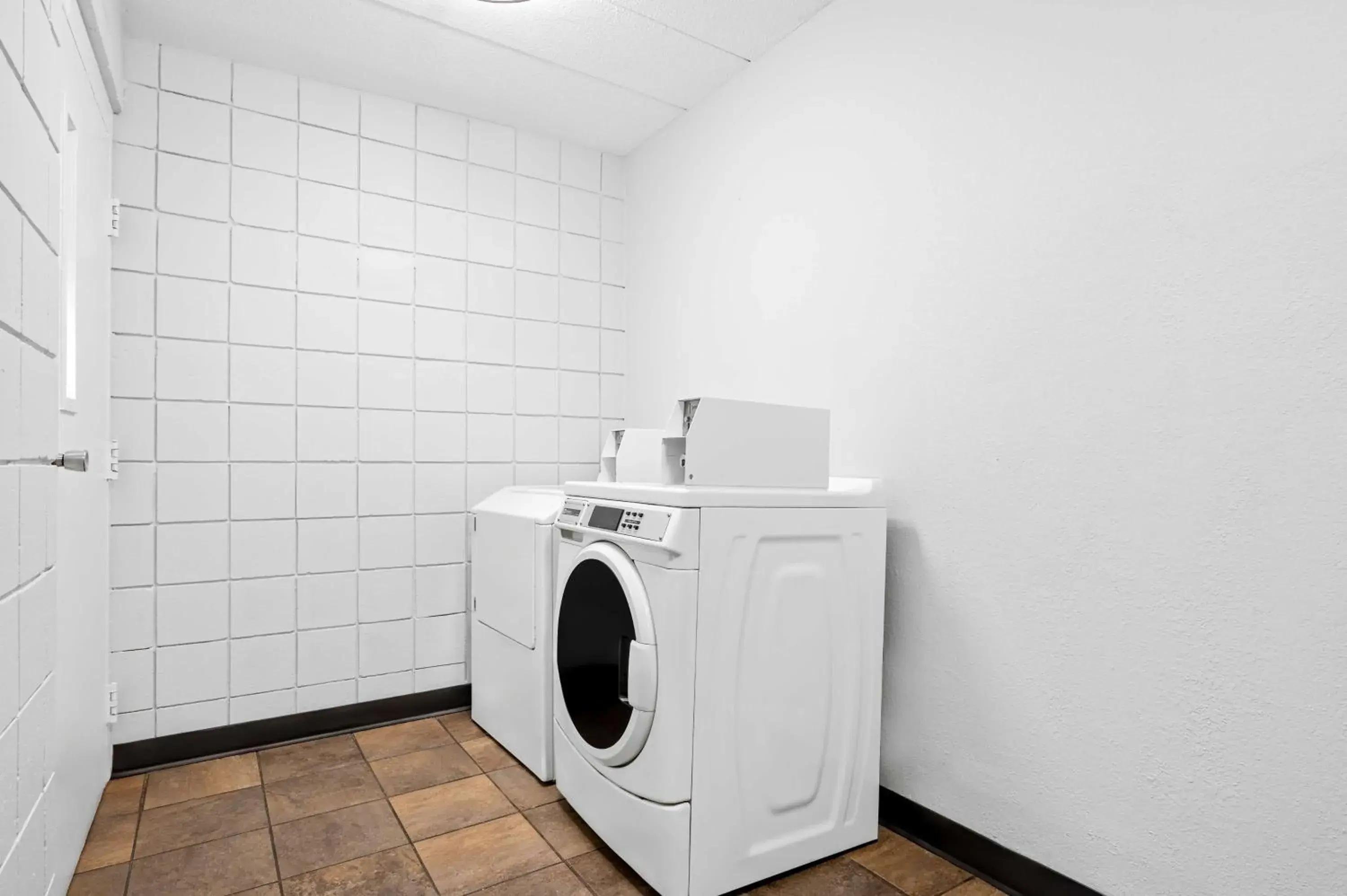 Property building in Motel 6-Portland, ME Property building in Motel 6-Portland, ME