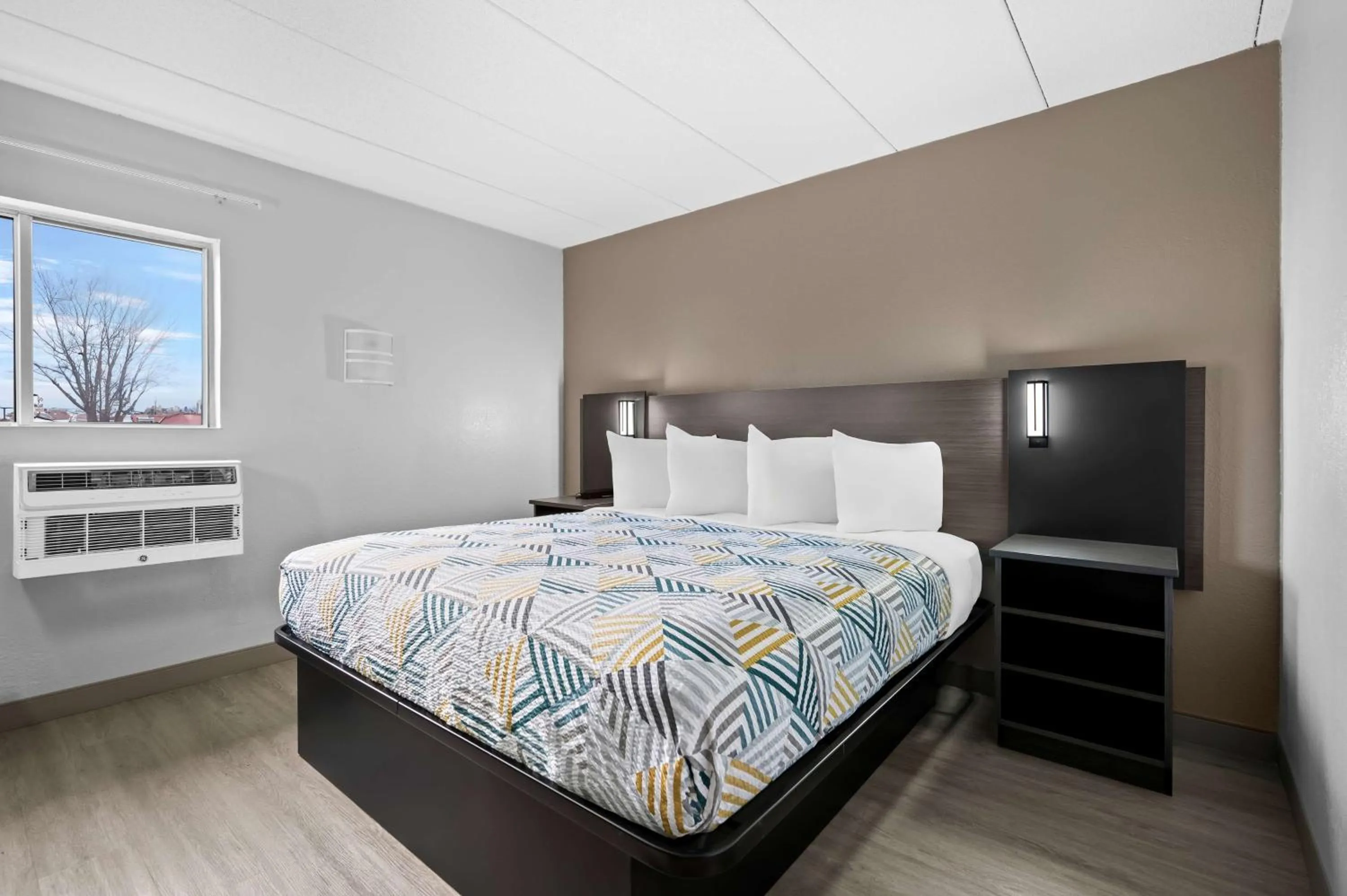 Bedroom, Bed in Motel 6-Portland, ME