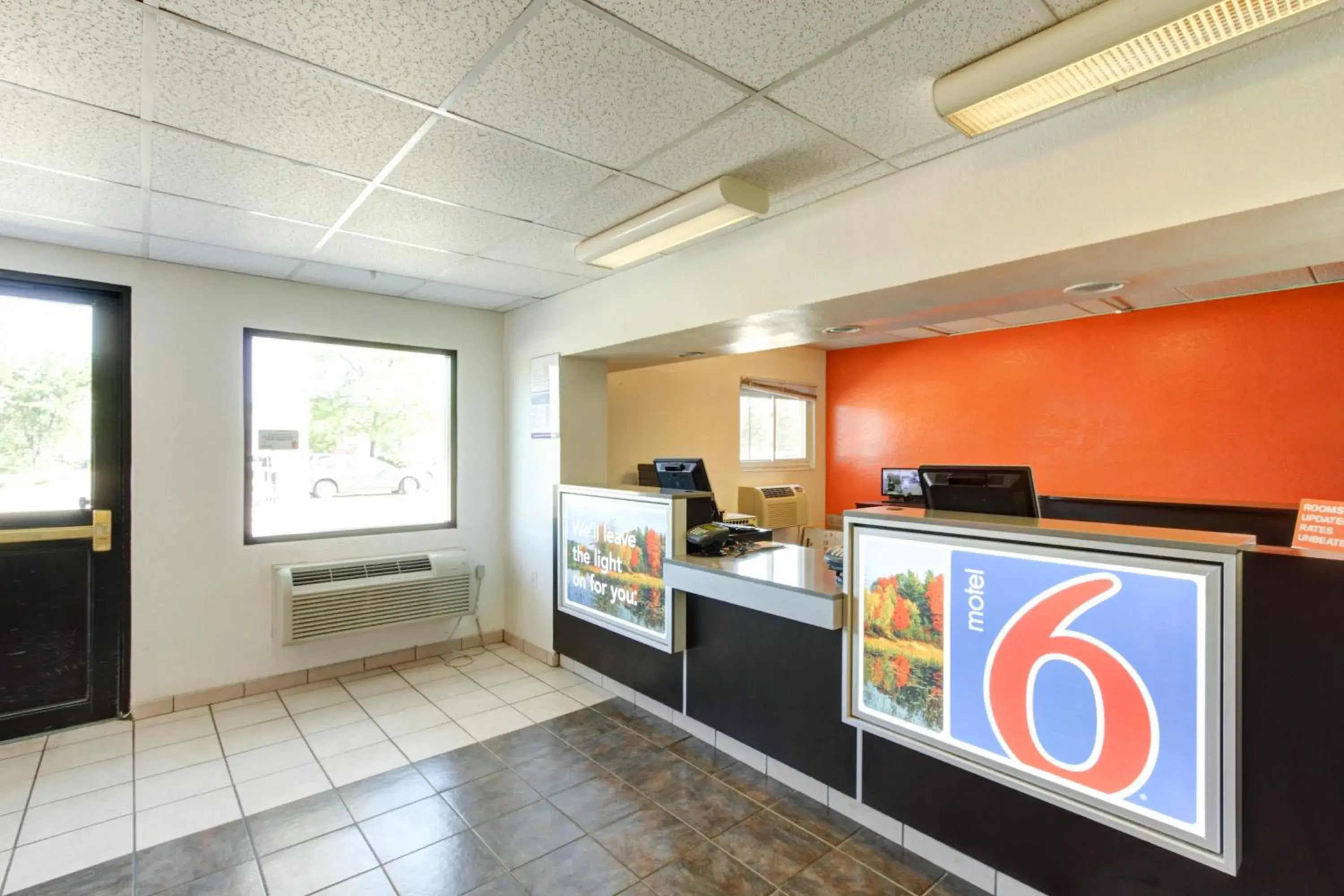 Lobby or reception in Motel 6 Portland, ME