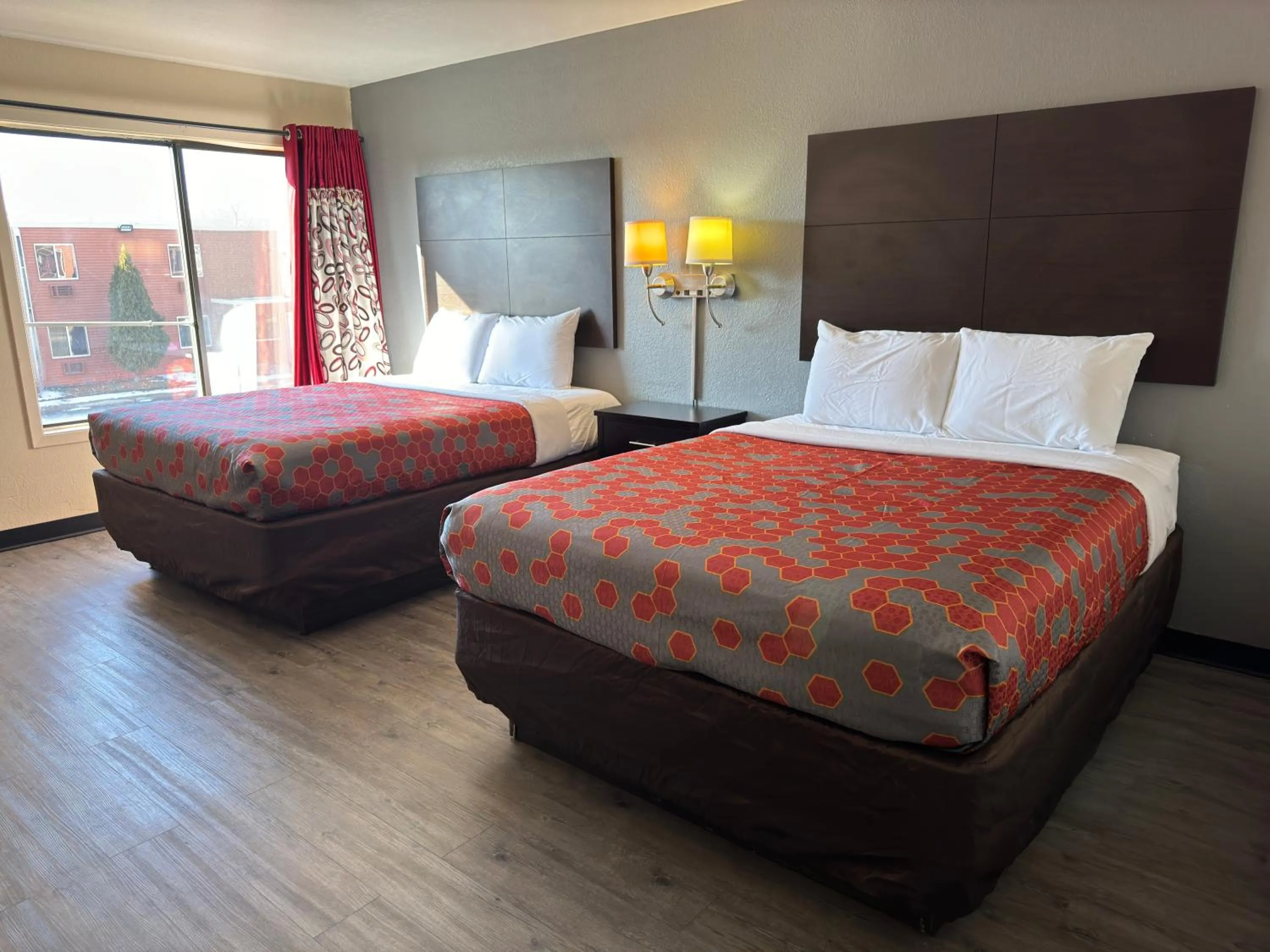 Bed in Econo Lodge Waite Park - St Cloud