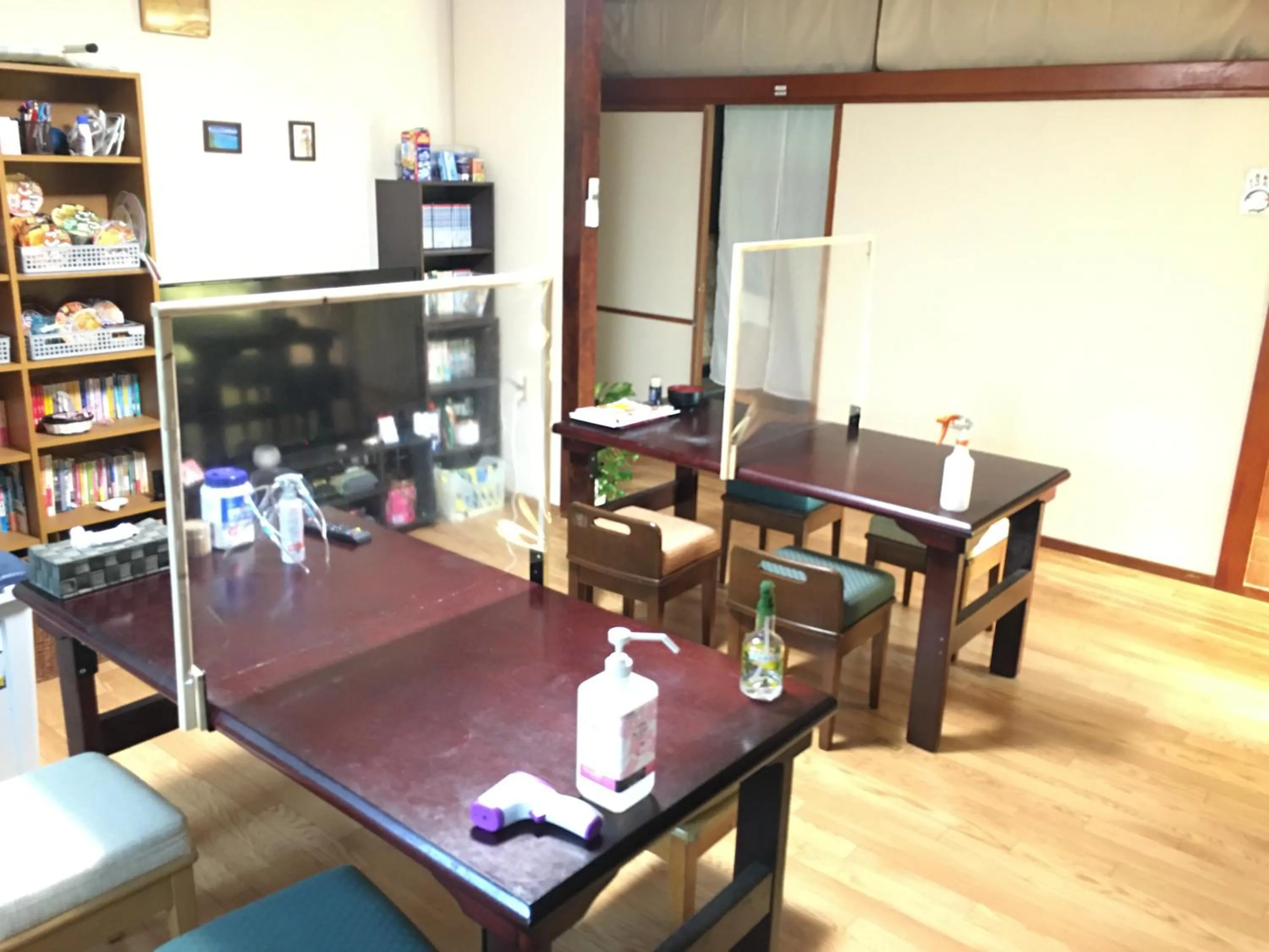 Communal lounge/ TV room in Minnkayado intoparitosura