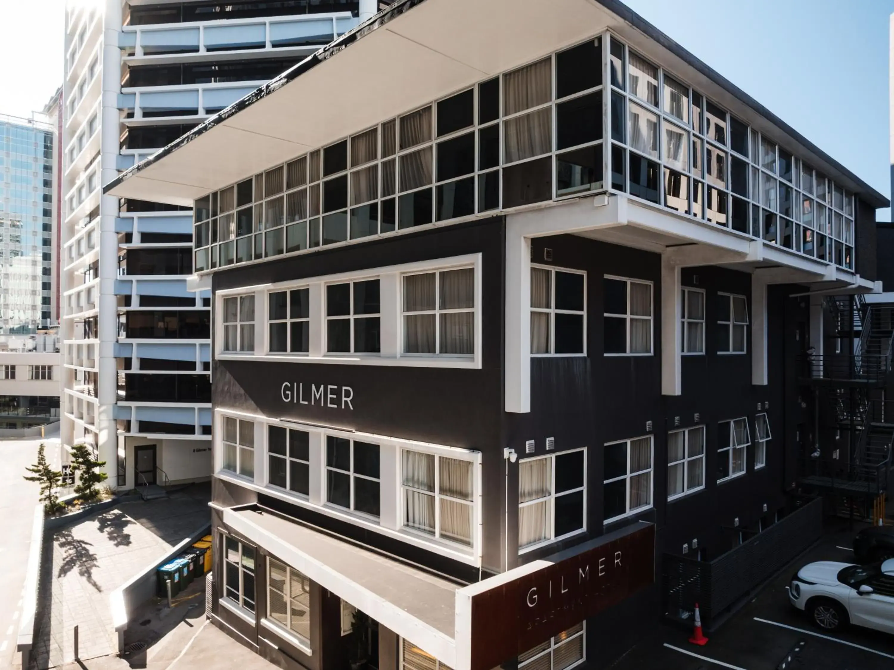 Property building in Gilmer Apartment Hotel Property building in Gilmer Apartment Hotel