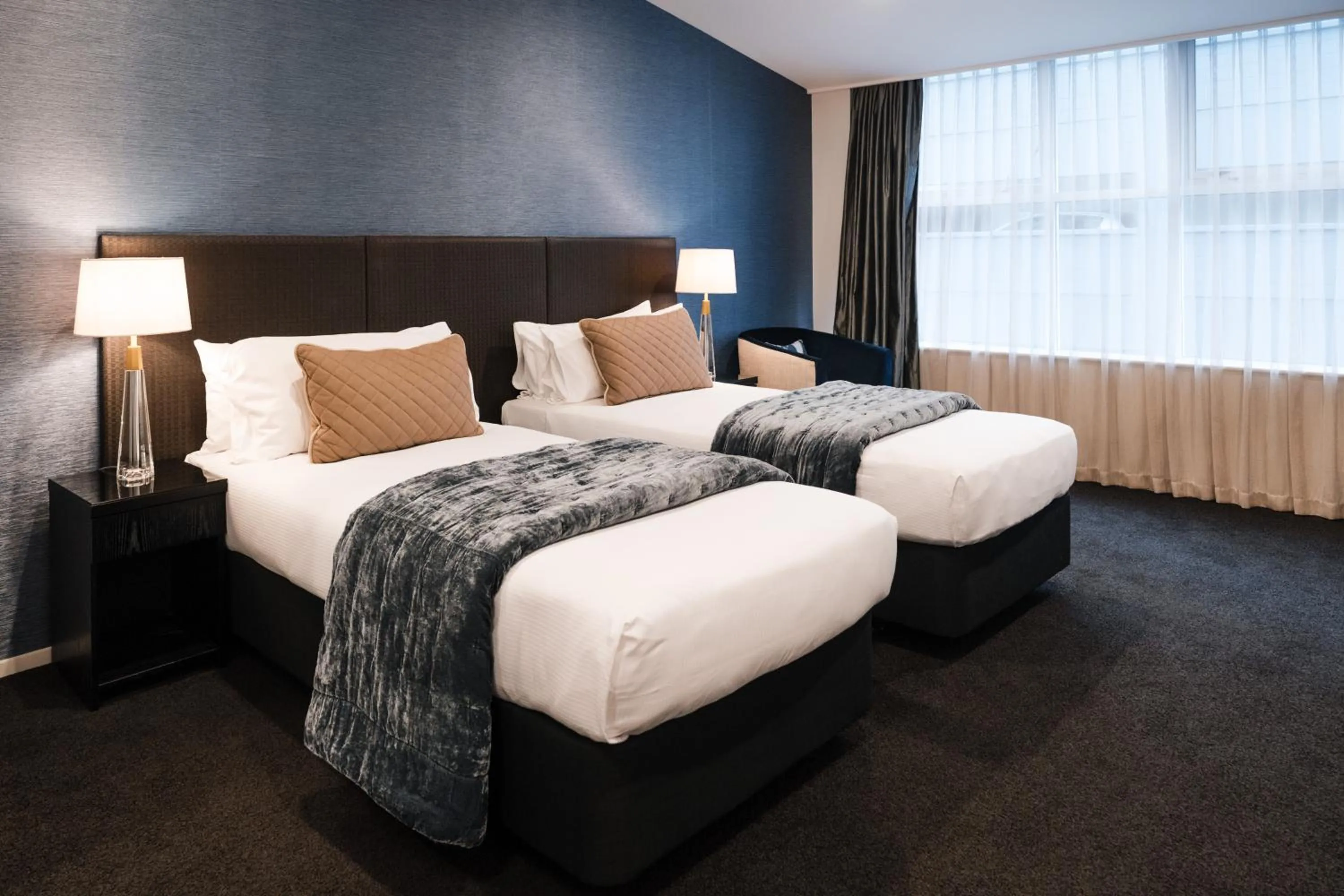 Bed in Gilmer Apartment Hotel