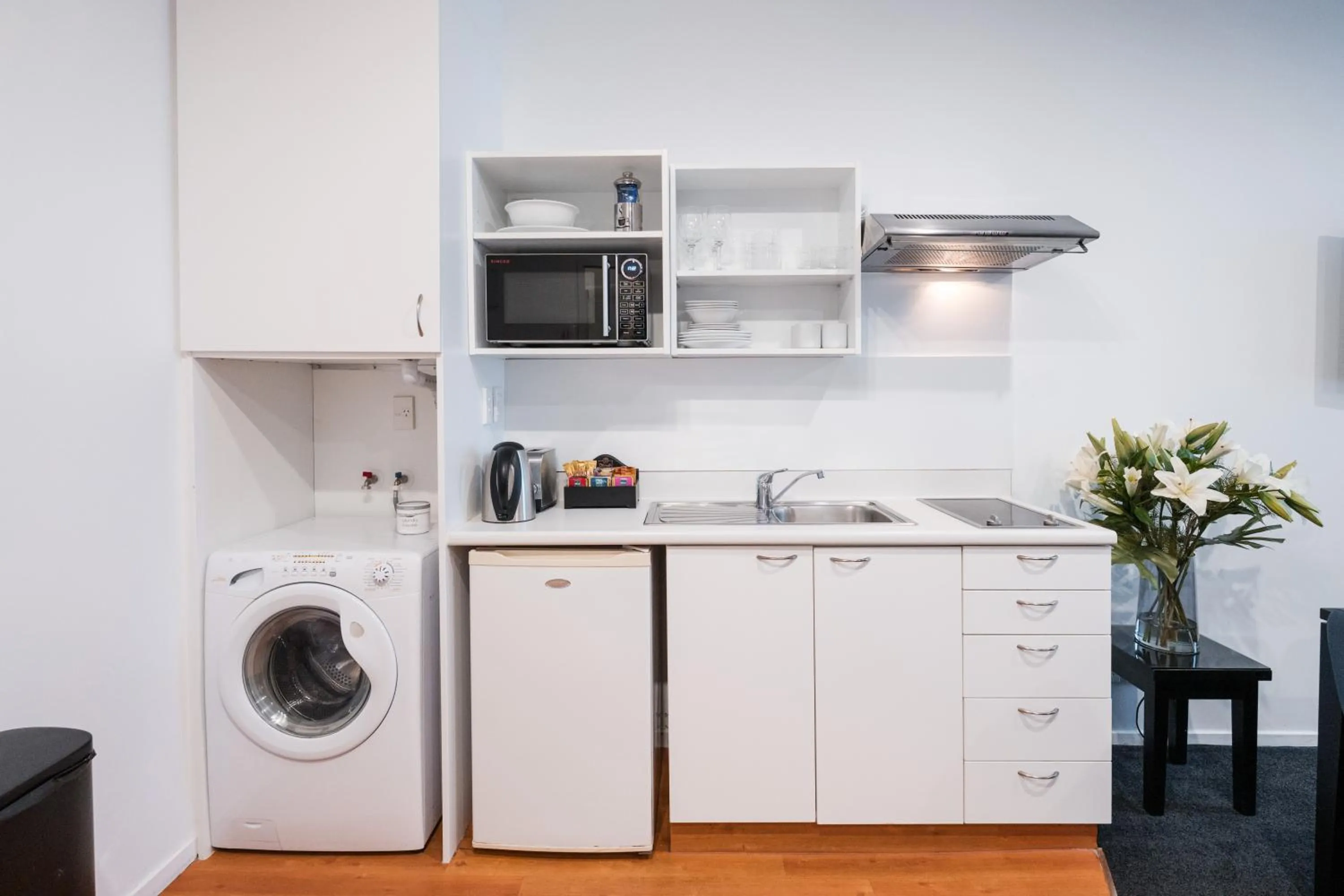 Kitchen or kitchenette in Gilmer Apartment Hotel