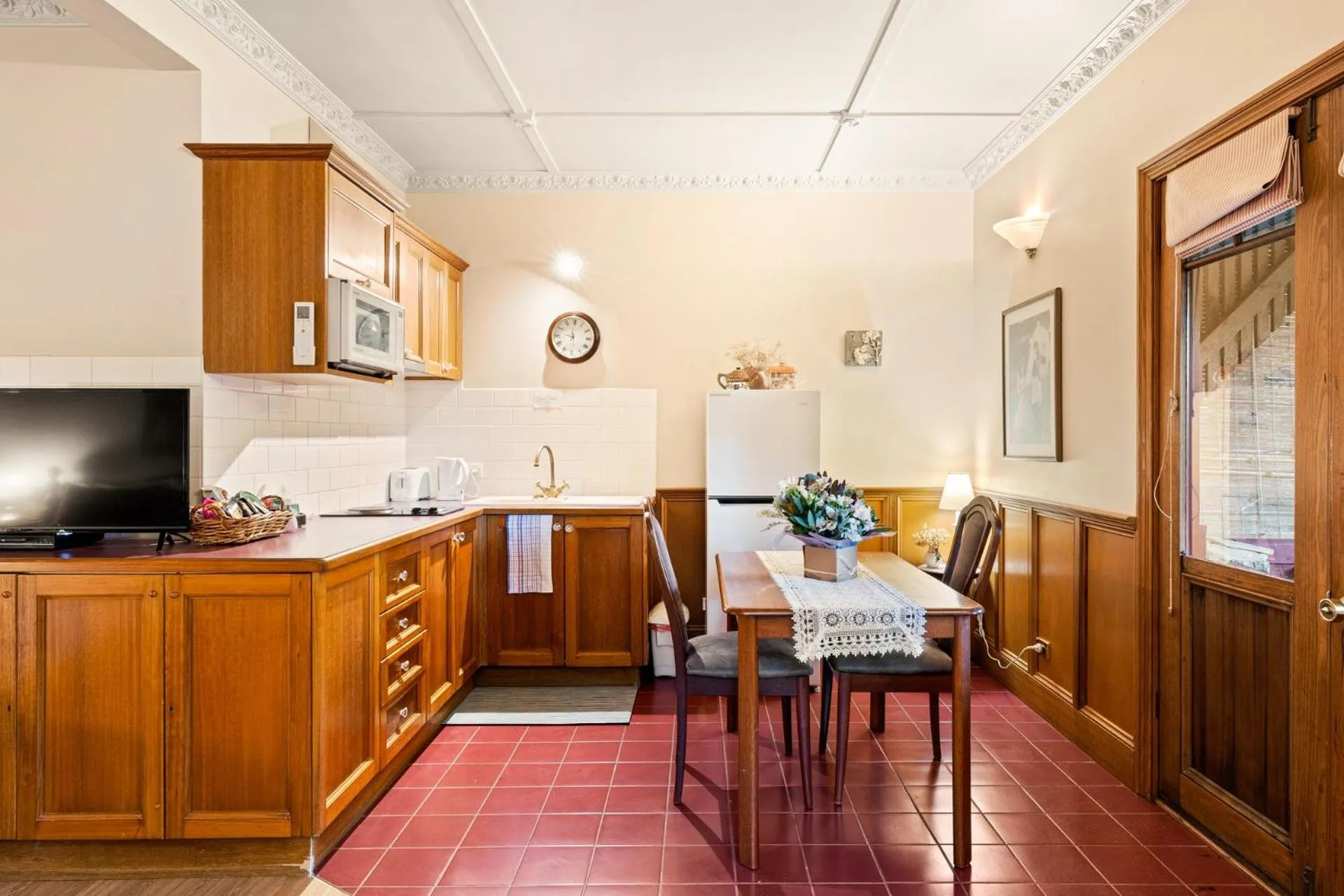 Arnica Views Summit Retreat