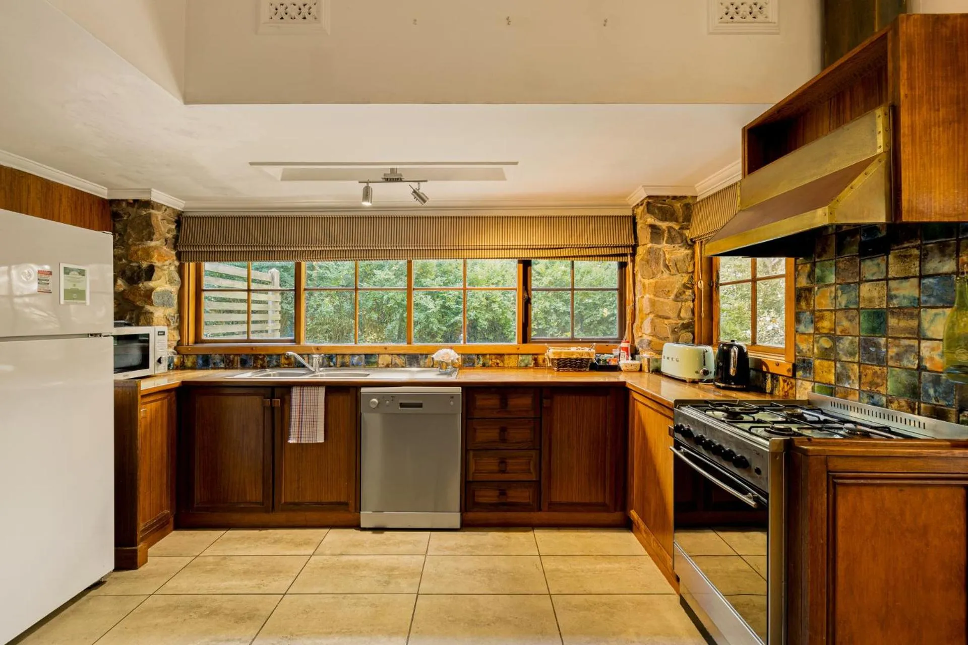 Arnica Views Summit Retreat