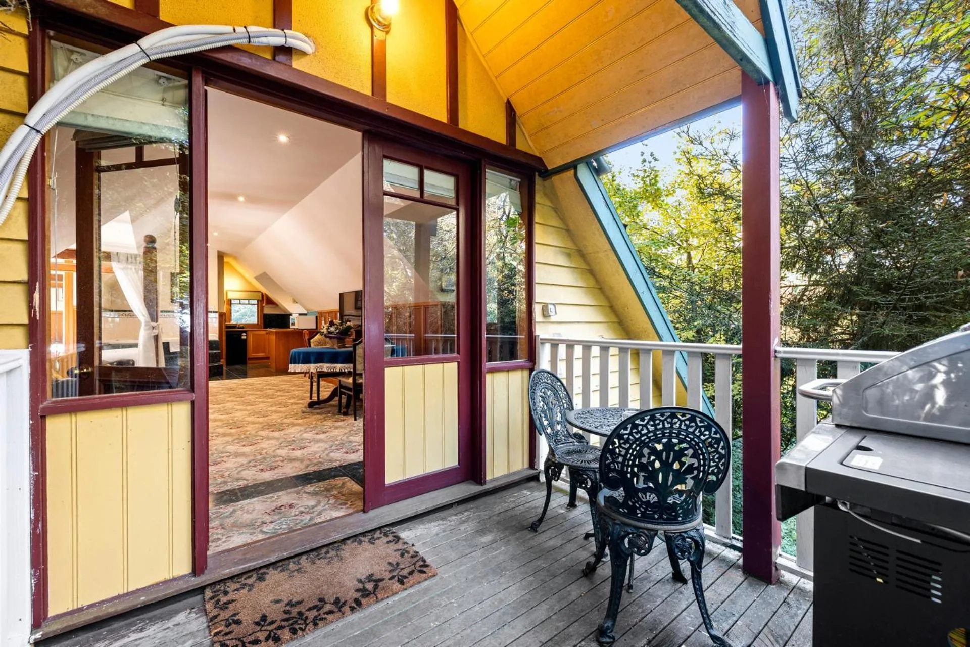 Arnica Views Summit Retreat