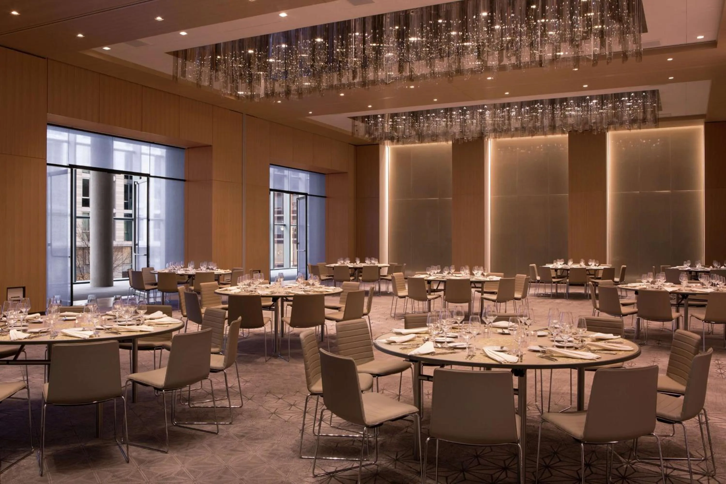 Dining area in Conrad Washington DC