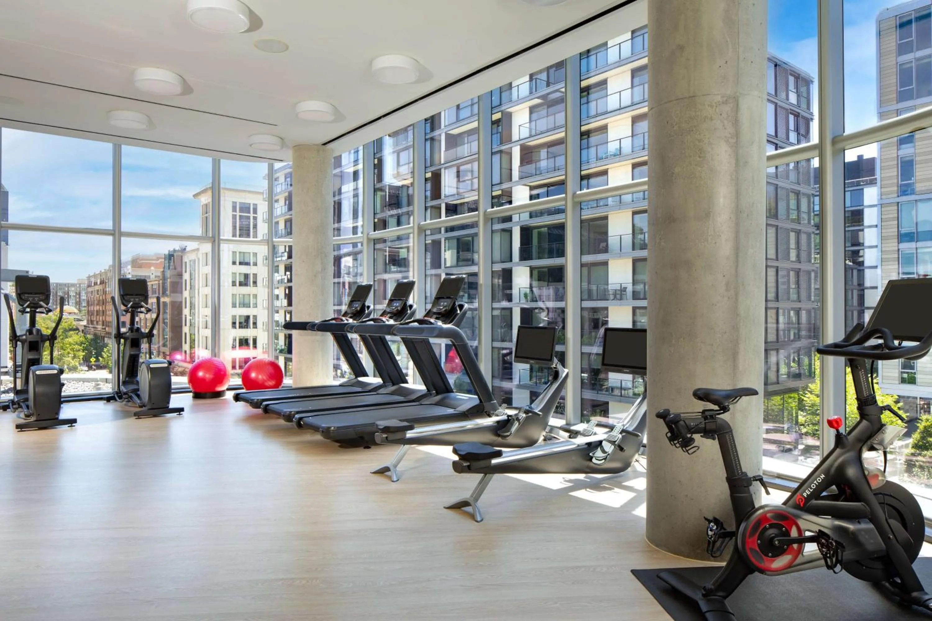 Fitness centre/facilities in Conrad Washington DC