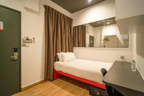 Tune Hotel KLIA Aeropolis (Airport Hotel) Tune Hotel KLIA Aeropolis (Airport Hotel)