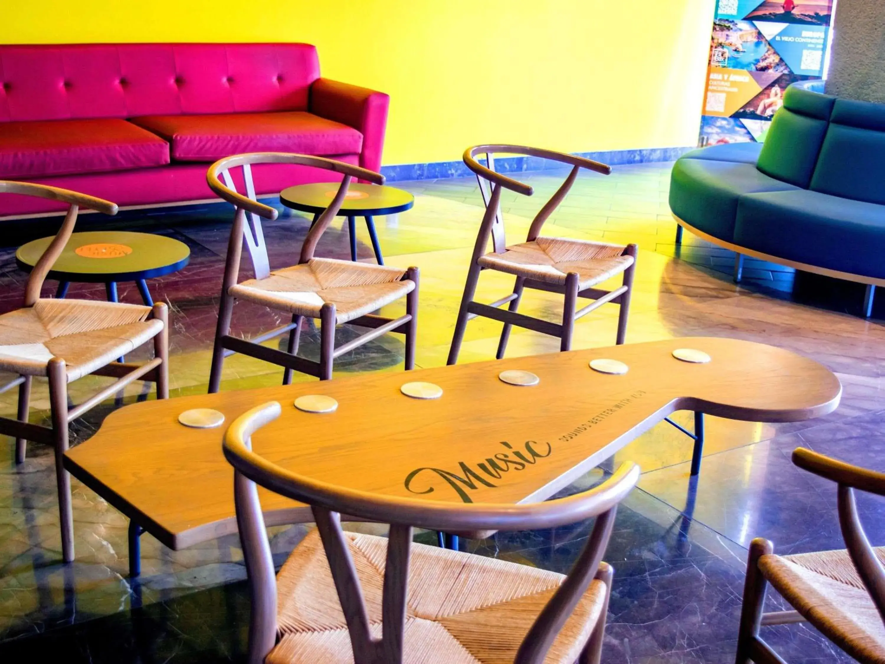 Lounge or bar in Ibis Styles Merida Galerias Lounge or bar in Ibis Styles Merida Galerias