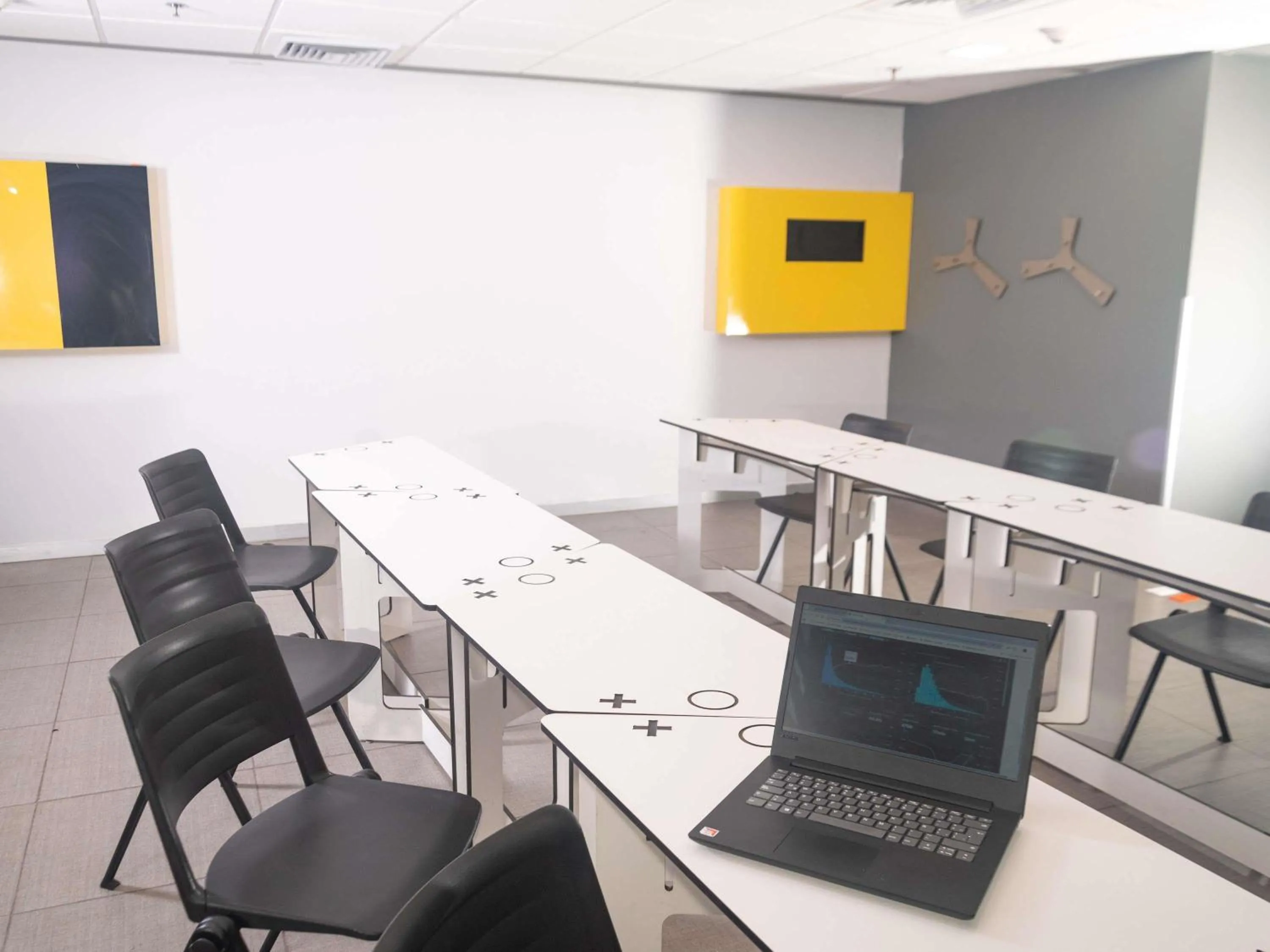 Meeting/conference room in Ibis Styles Merida Galerias