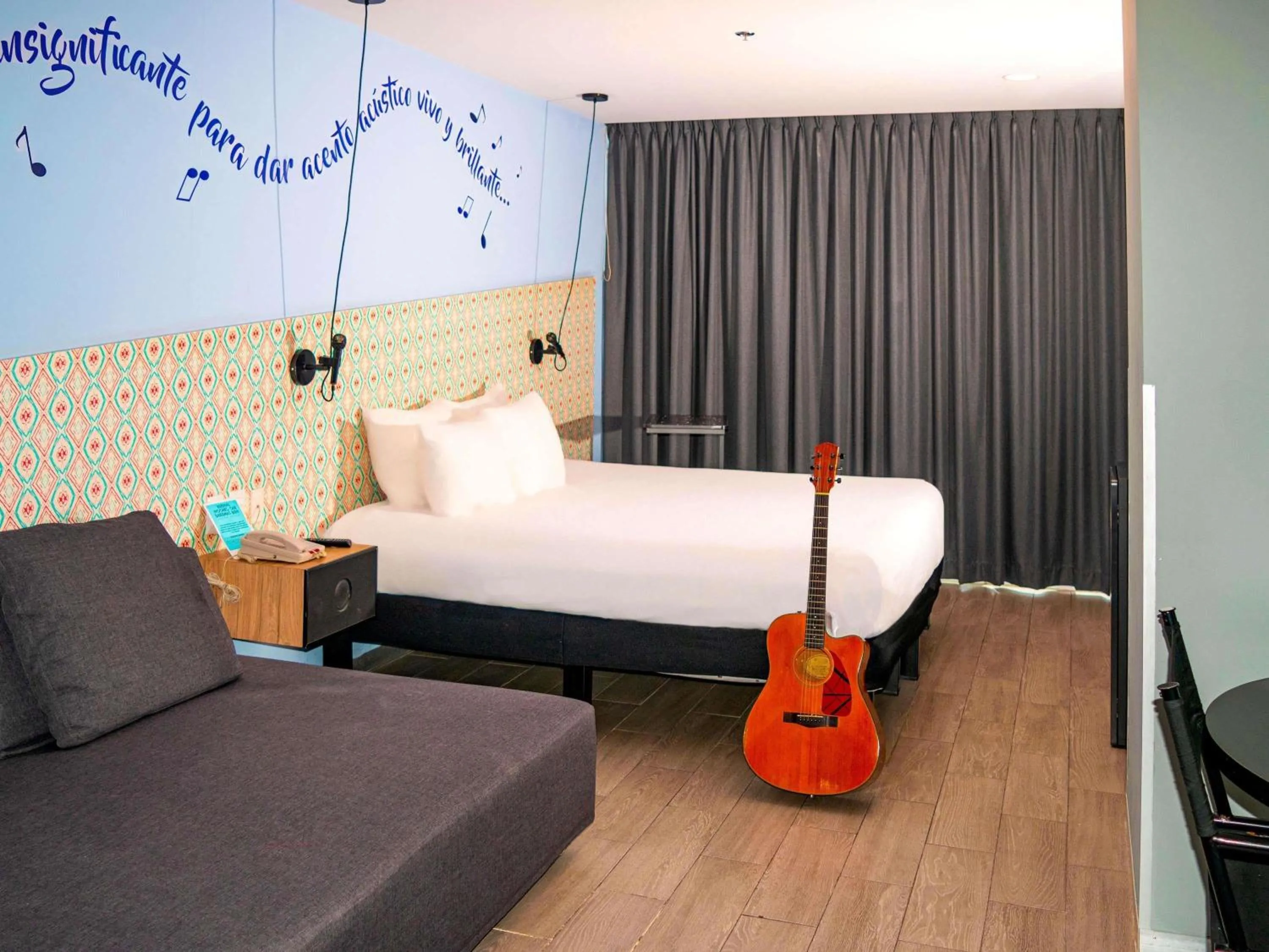 Photo of the whole room, Bed in Ibis Styles Merida Galerias