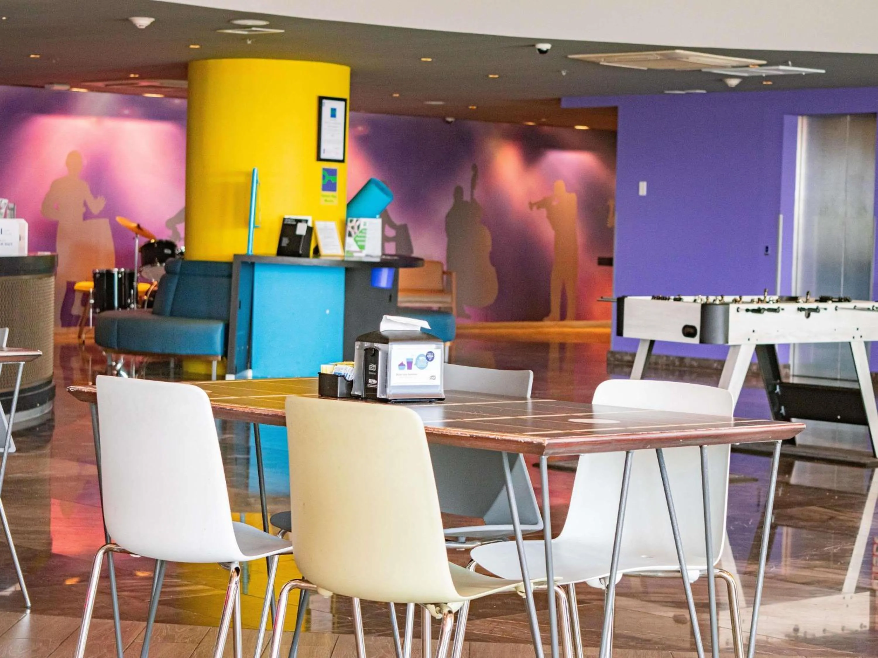 Lounge or bar in Ibis Styles Merida Galerias