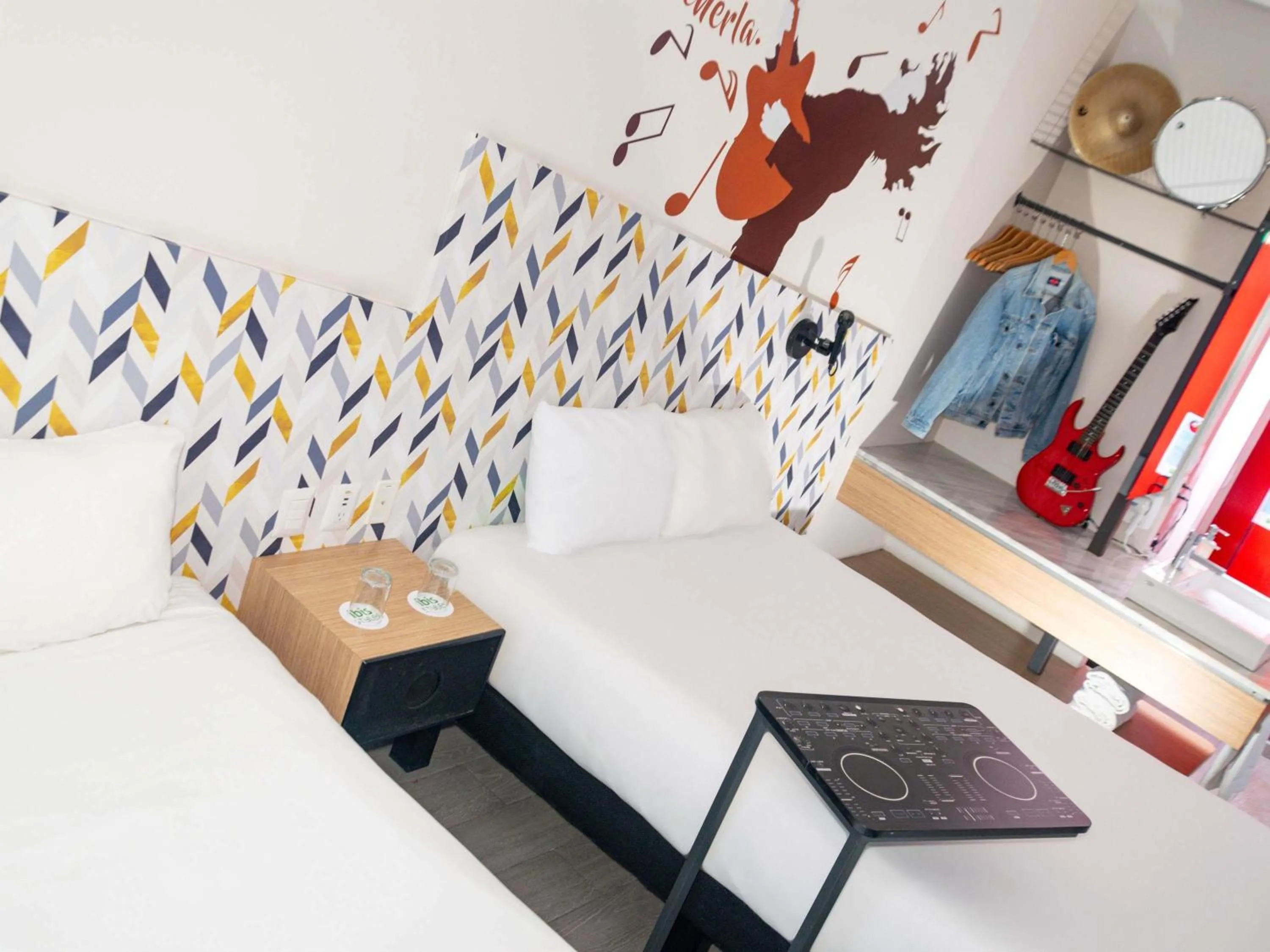 Bedroom in Ibis Styles Merida Galerias