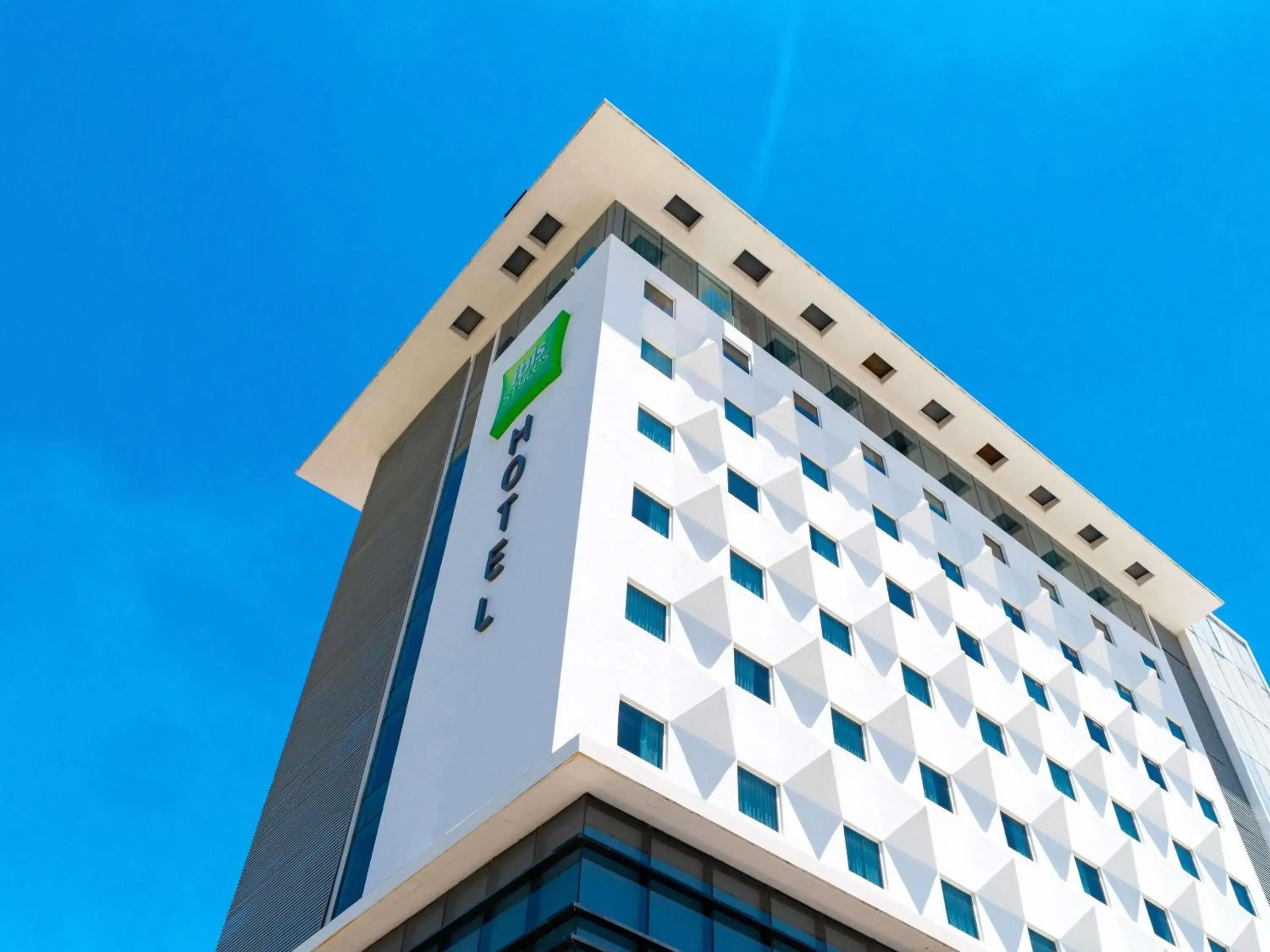 Property building in Ibis Styles Merida Galerias Property building in Ibis Styles Merida Galerias