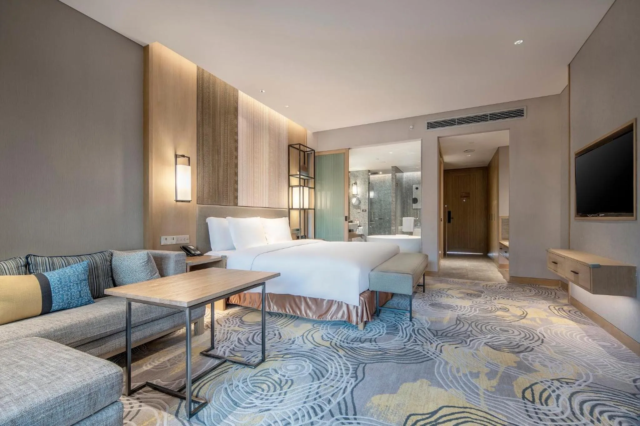 Photo of the whole room in Crowne Plaza - Kunming Ancient Dian Town by IHG