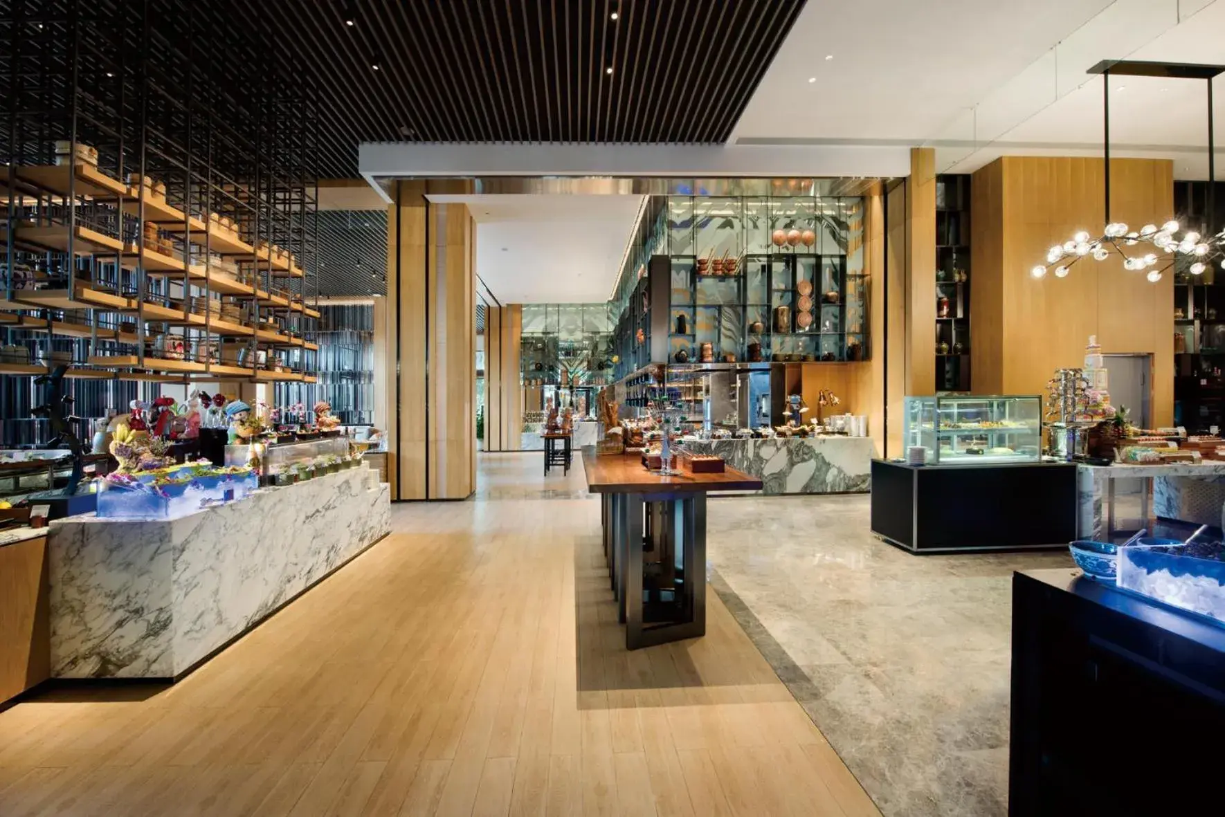 Restaurant/places to eat in Crowne Plaza - Kunming Ancient Dian Town by IHG Restaurant/places to eat in Crowne Plaza - Kunming Ancient Dian Town by IHG