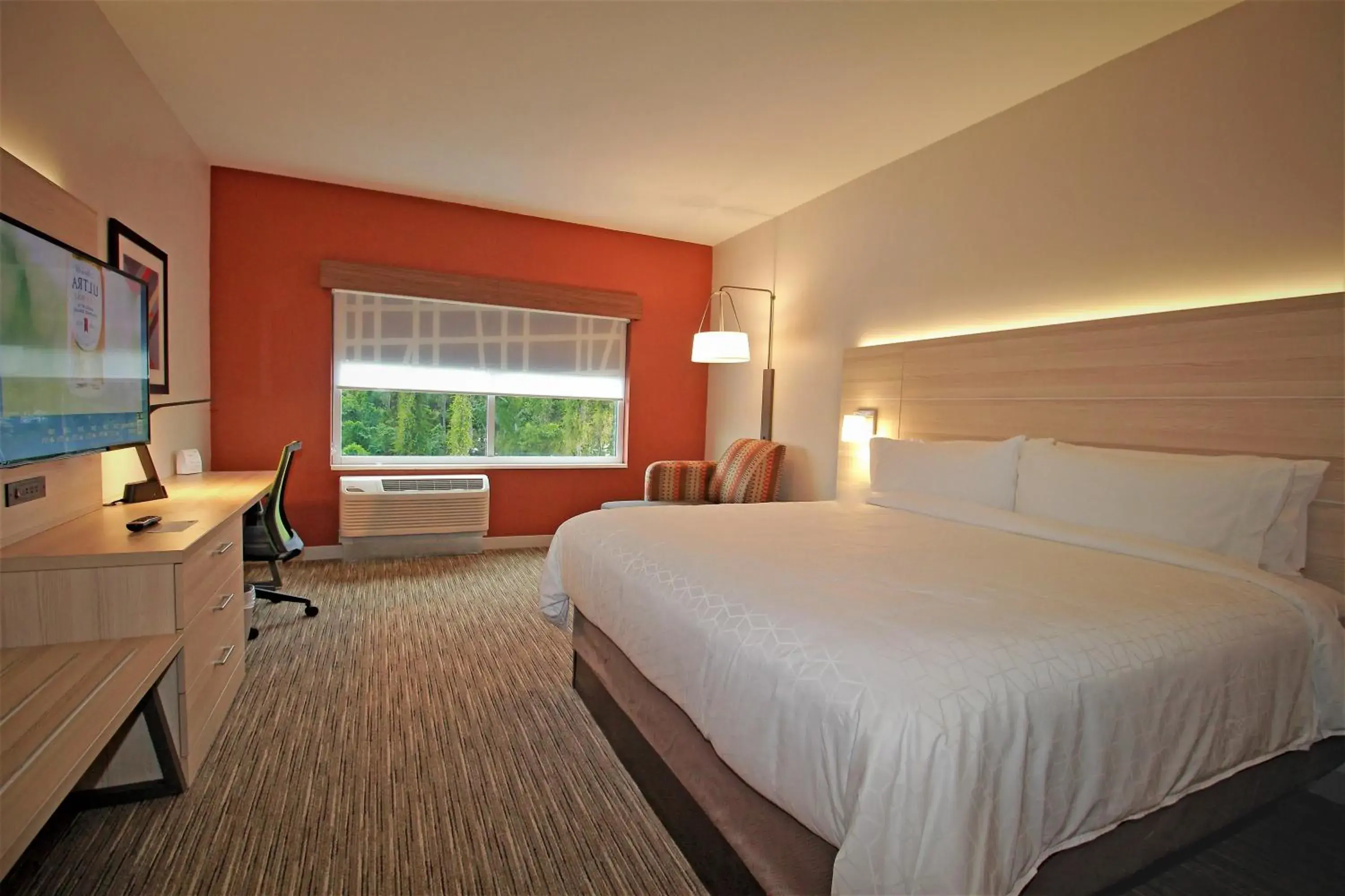 King Room - Hearing Accessible in Holiday Inn Express & Suites Ocala by IHG King Room - Hearing Accessible in Holiday Inn Express & Suites Ocala by IHG