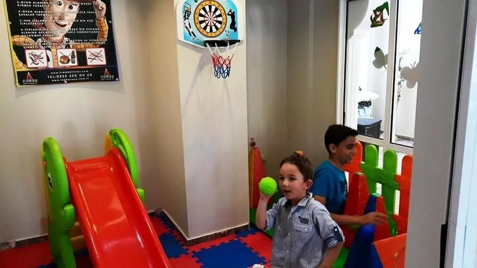 Game Room in meryemana hotel