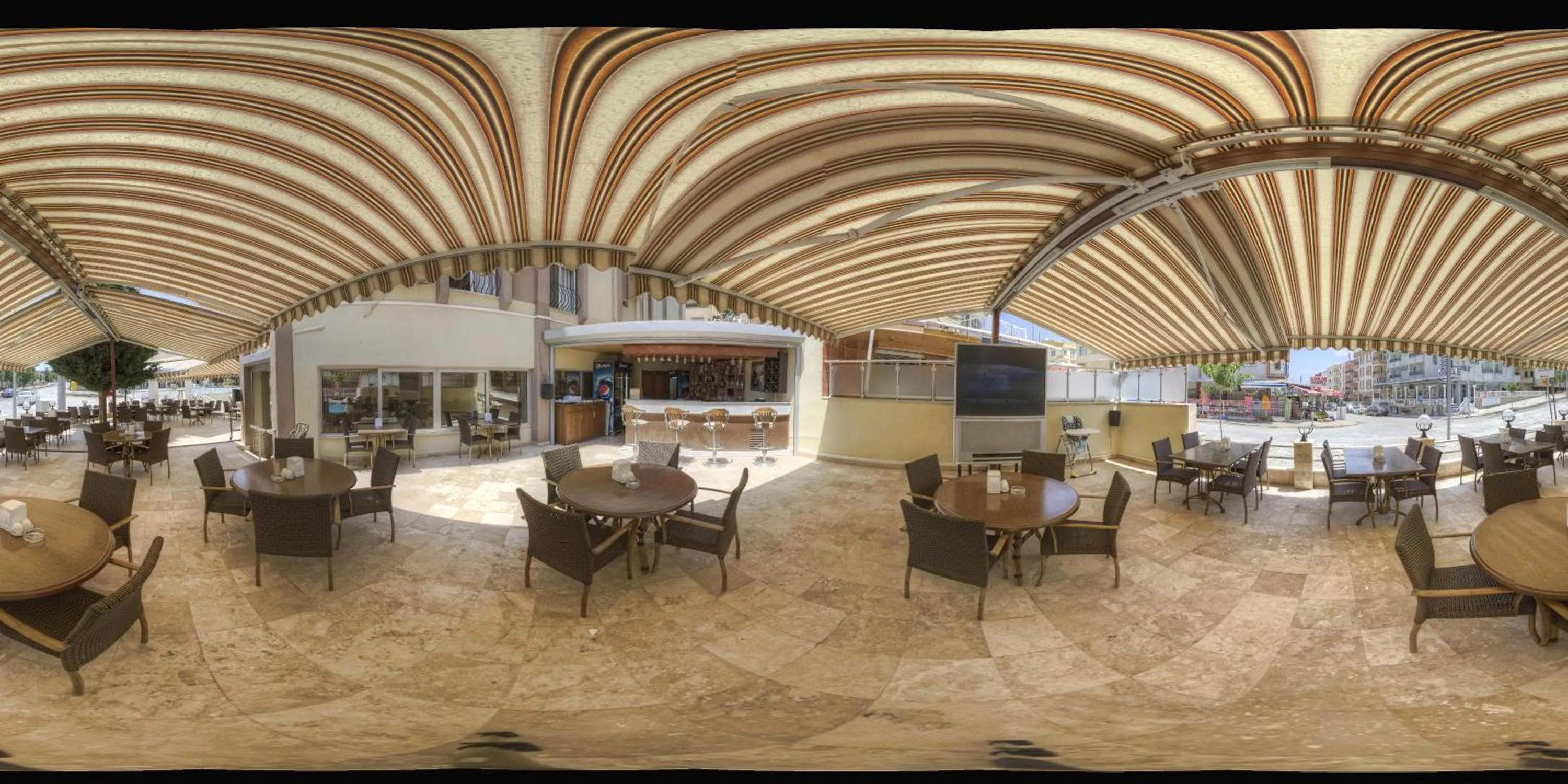 Communal lounge/ TV room in meryemana hotel