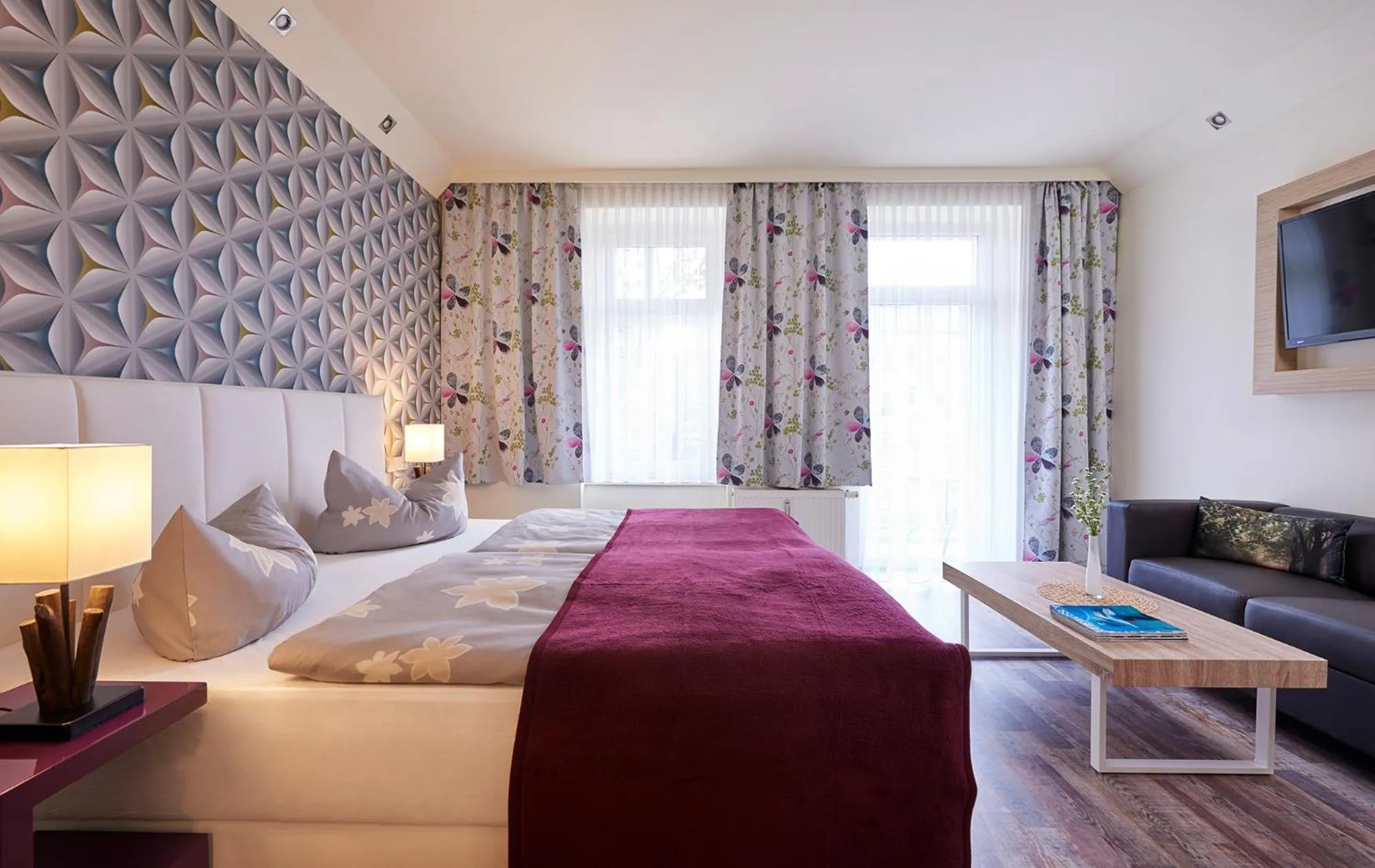 Photo of the whole room, Bed in Auenwald Hotel und Apartmenthaus