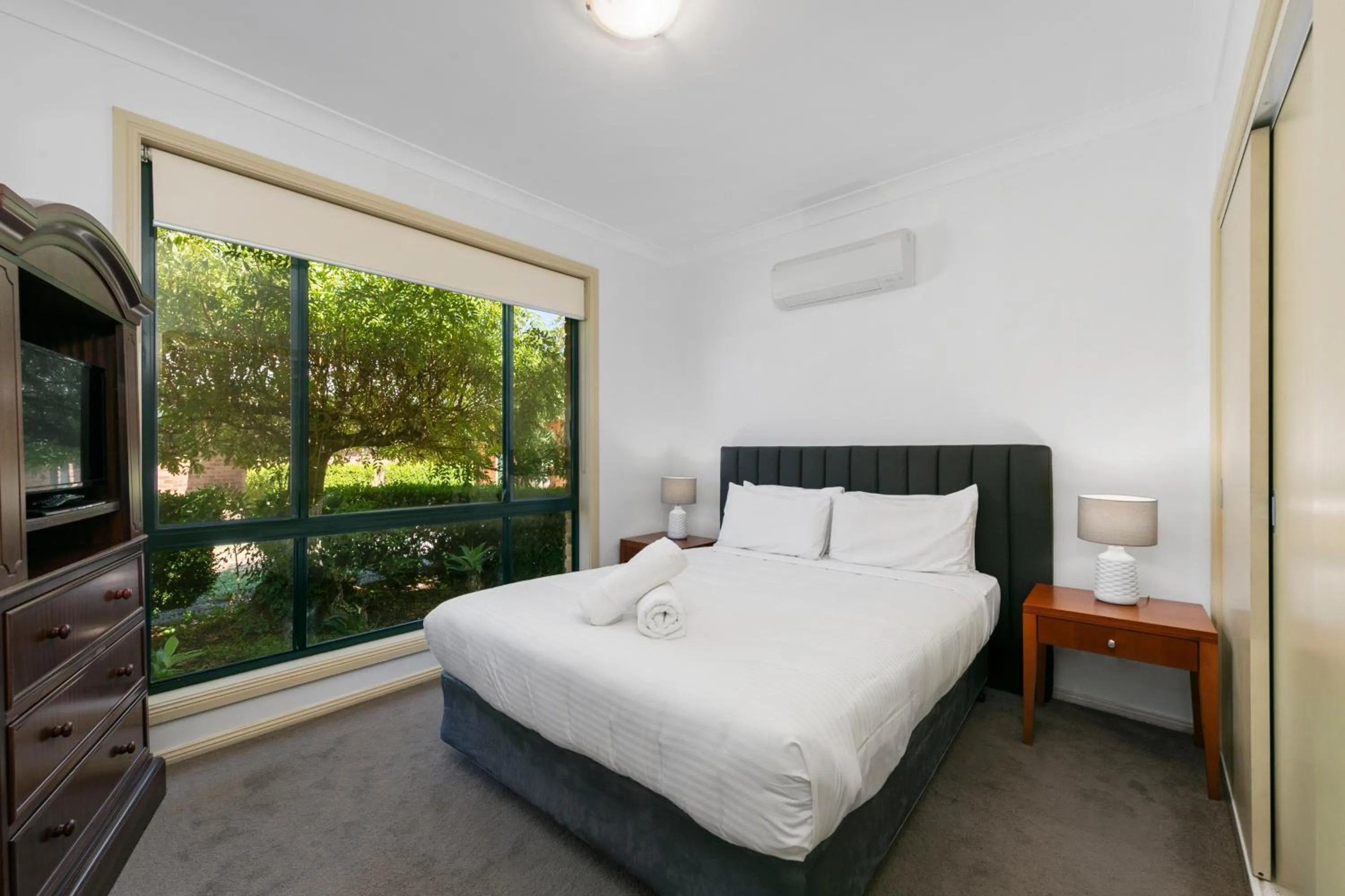 Bed in Potters Apartments