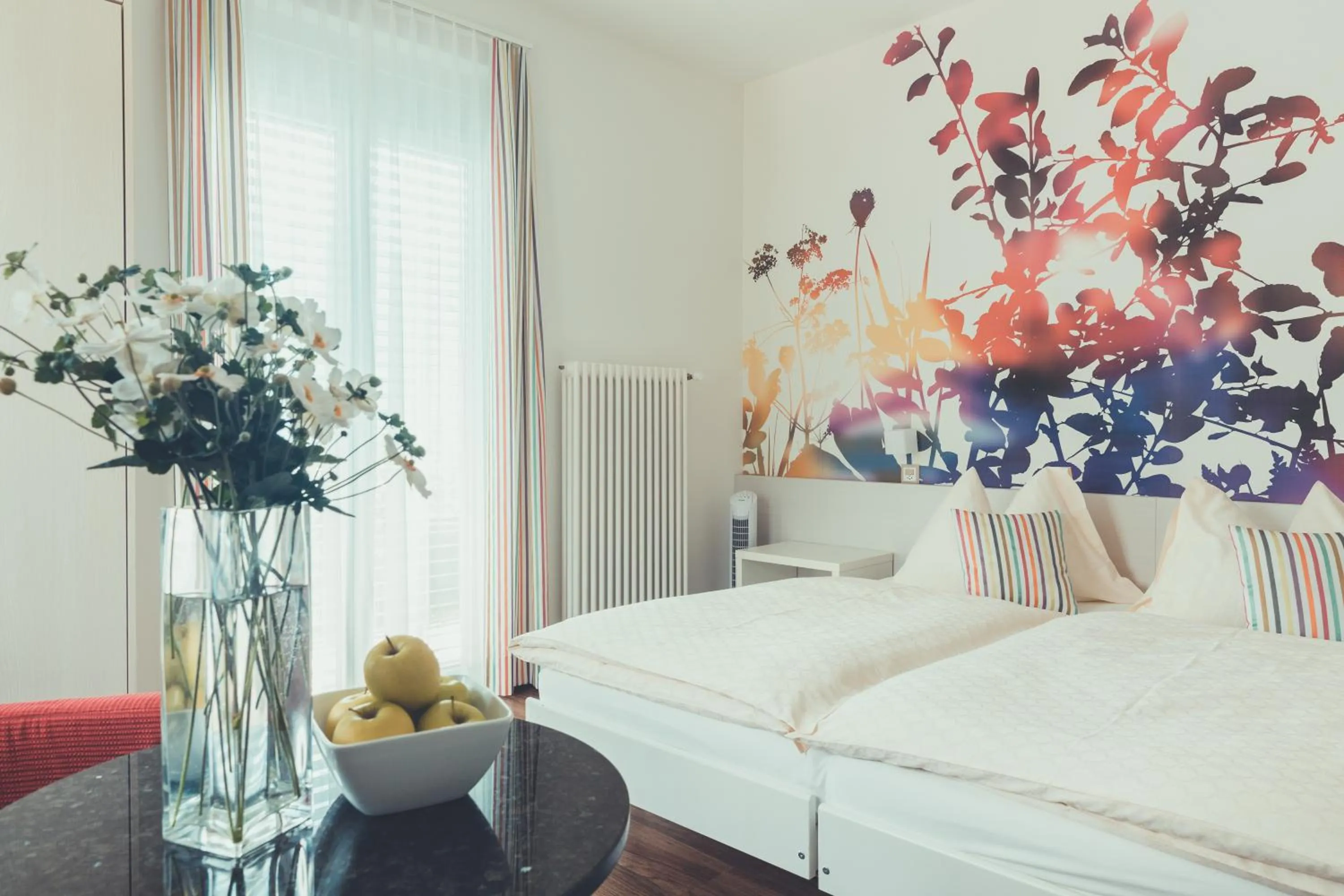 Photo of the whole room, Bed in Hotel Tobler