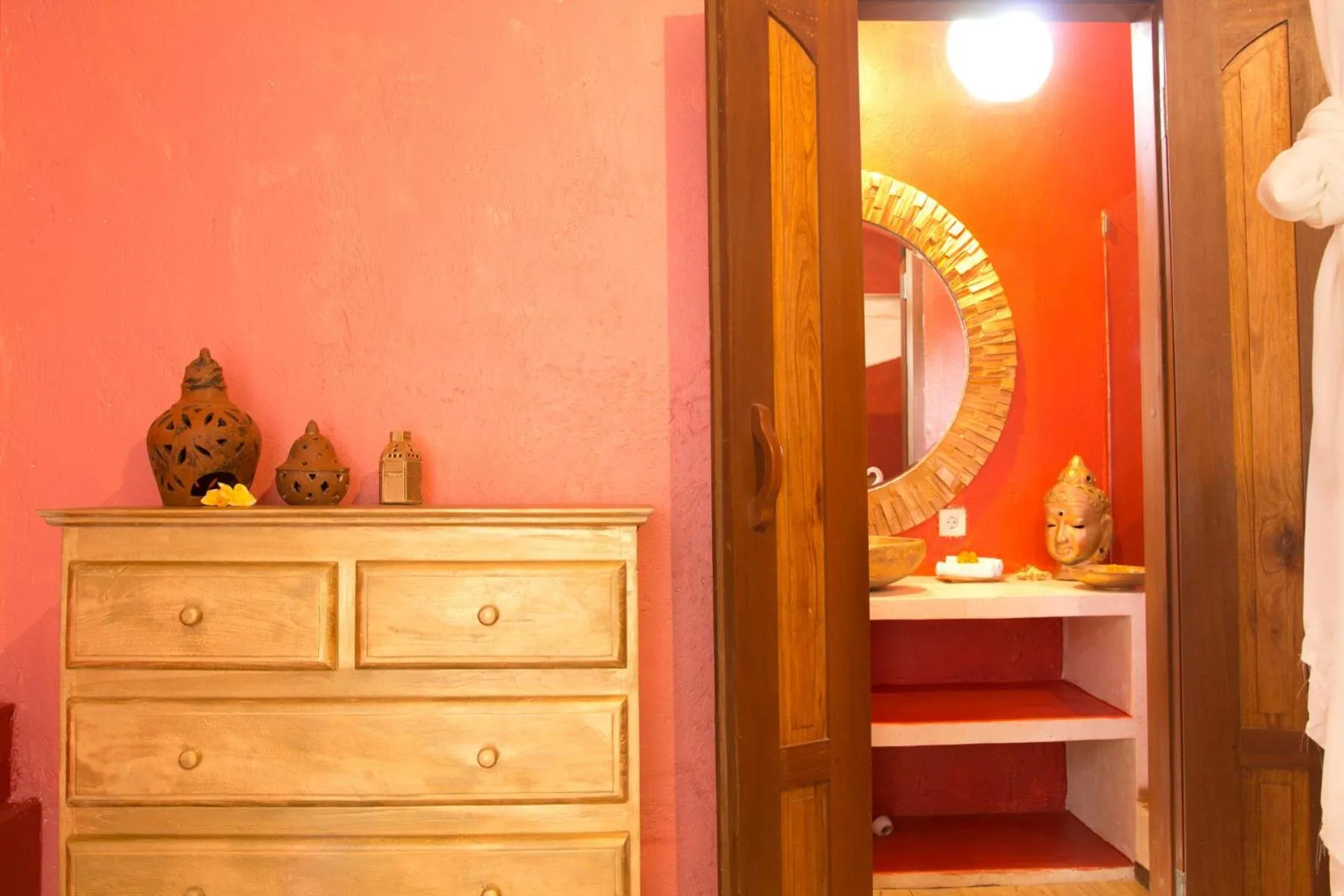 Sannyas Boutique Hotel