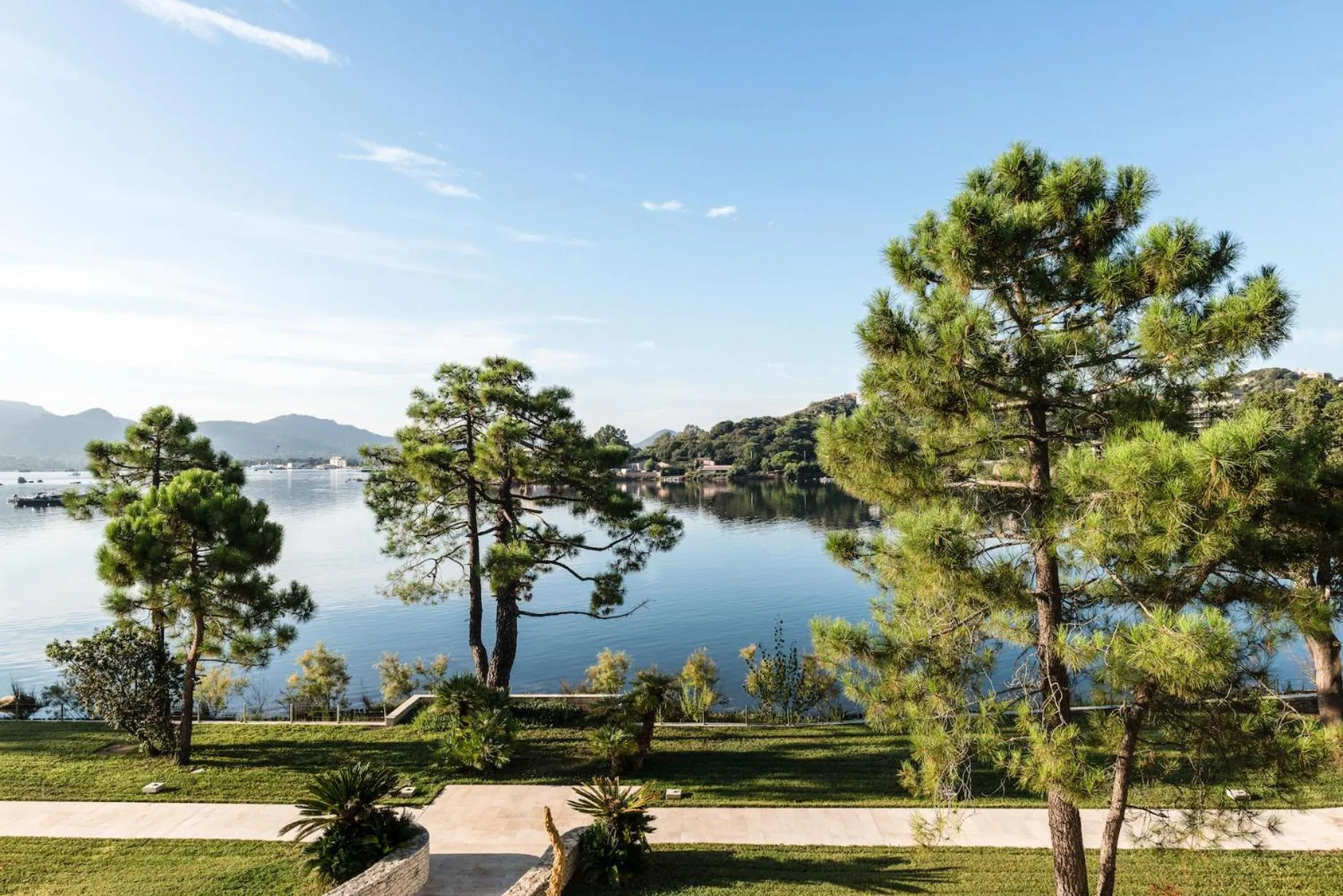 Property building in Hotel Don Cesar