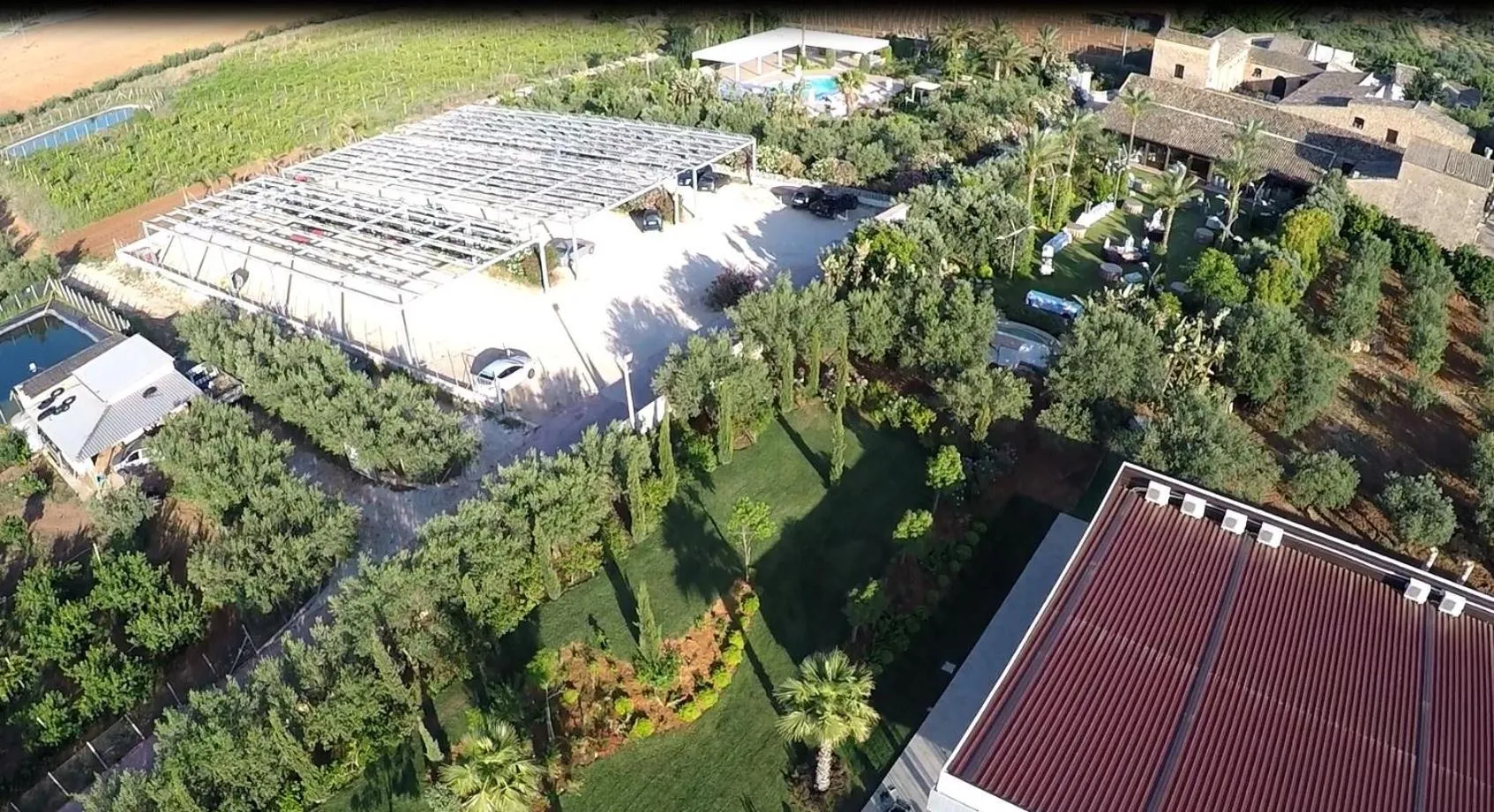 Parking in Borgo degli Angeli Wellness & Resort by Le Dhome Sicily