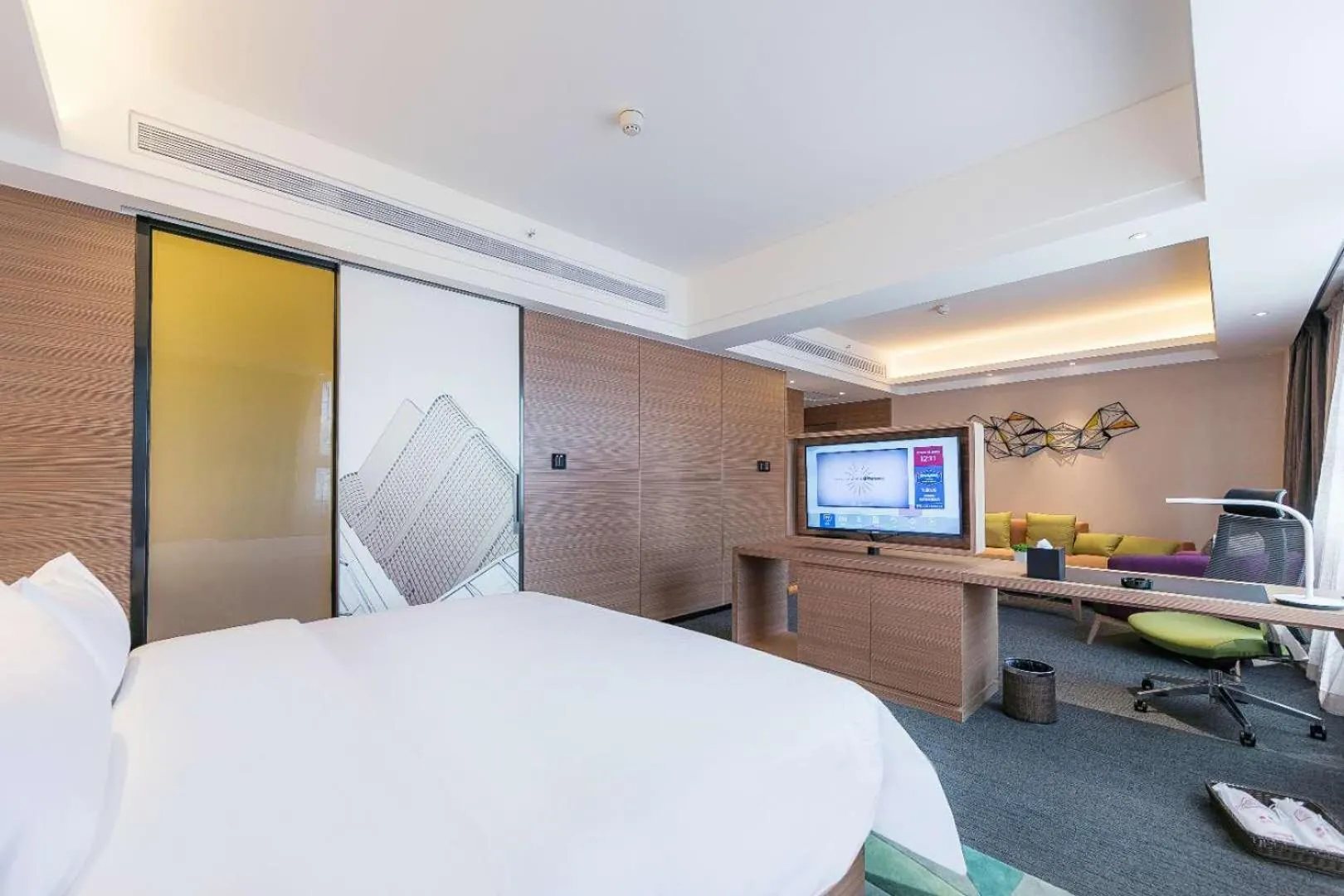Bed in Hampton by Hilton Zhengzhou High-Tech Zone