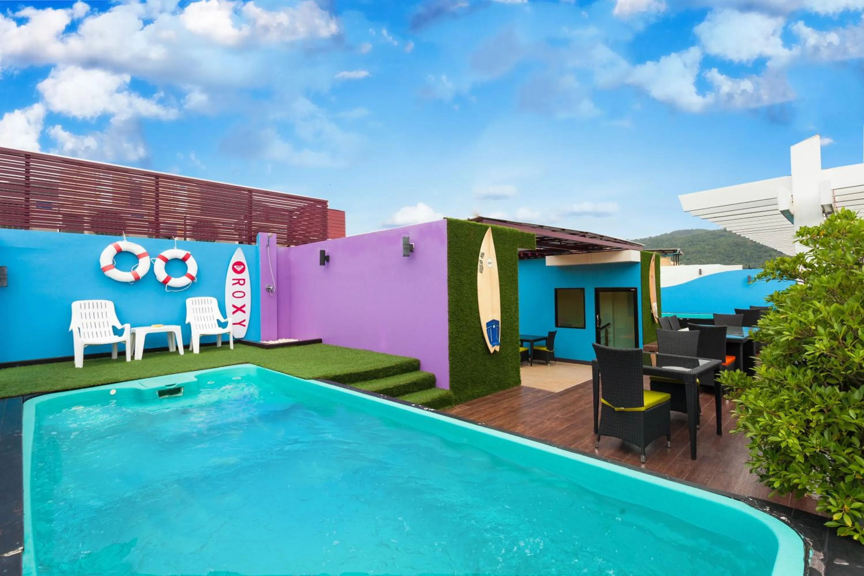 Swimming pool in Must Sea Hotel - SHA Hotel