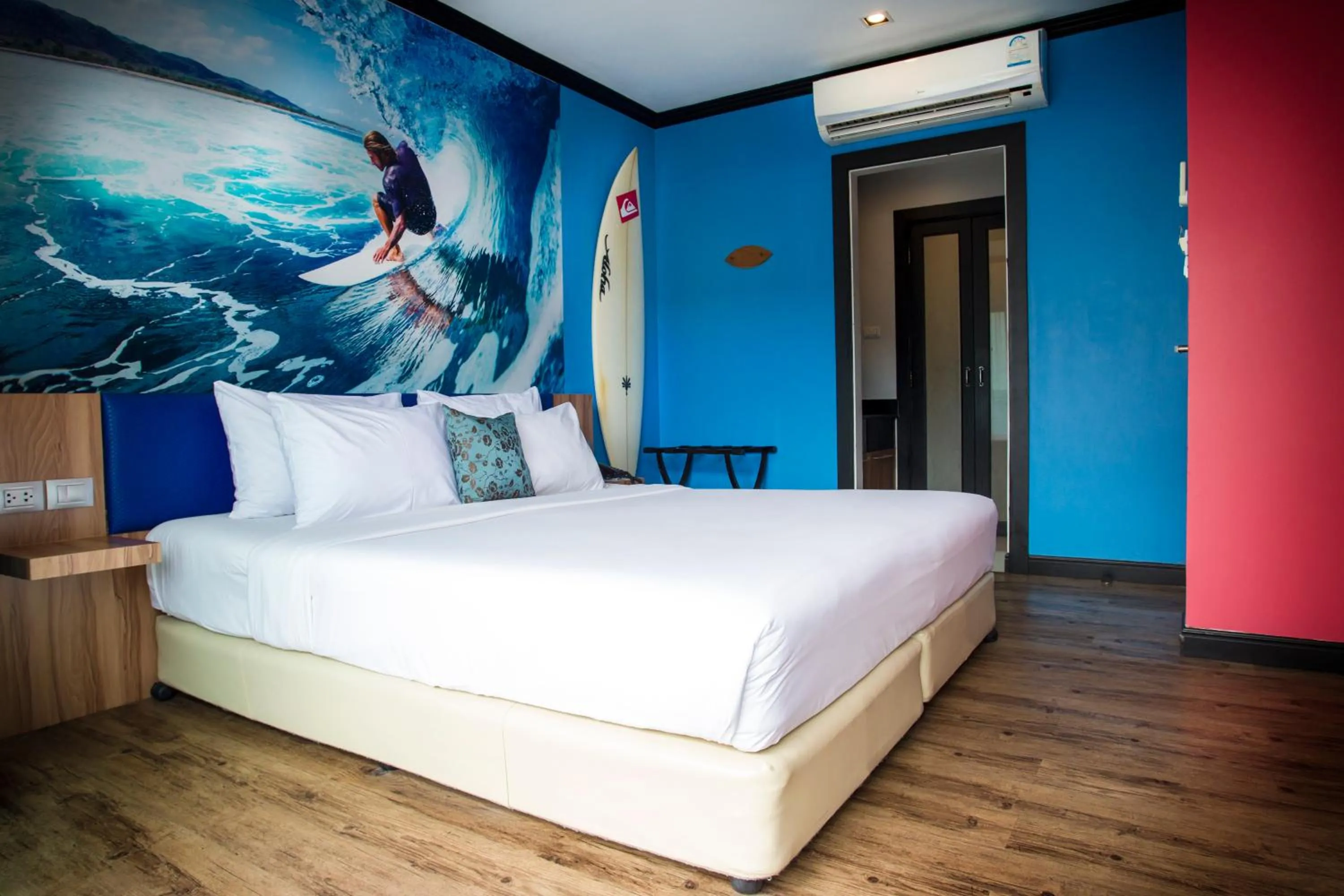 Bedroom, Bed in Must Sea Hotel - SHA Hotel