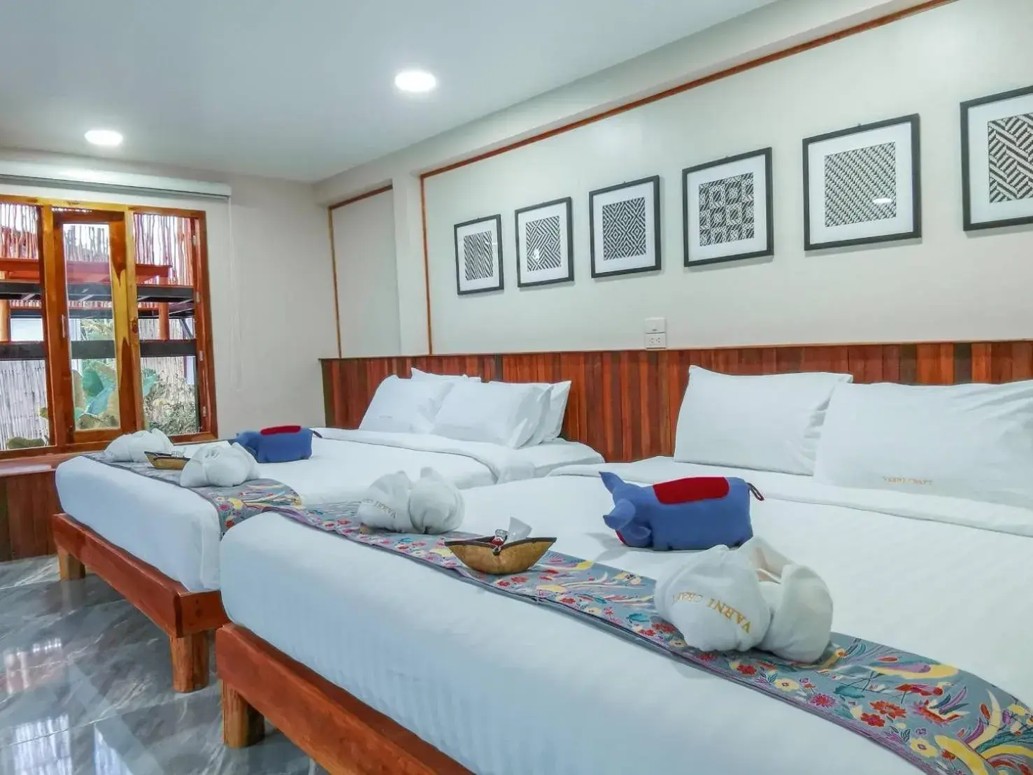 Luxury Quadruple Room in Varni Homestay Luxury Quadruple Room in Varni Homestay