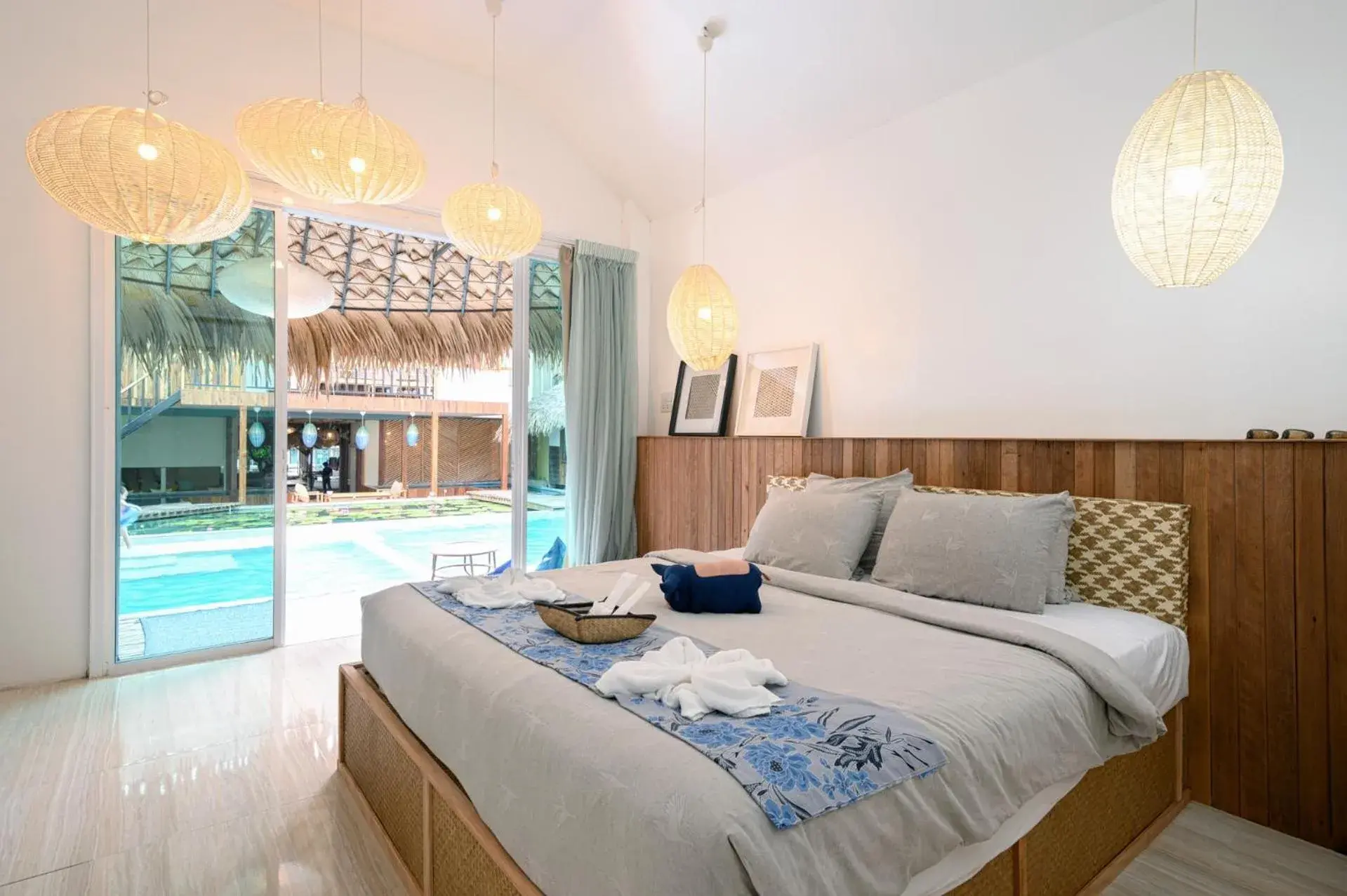 Pool view, Bed in Varni Homestay Pool view, Bed in Varni Homestay