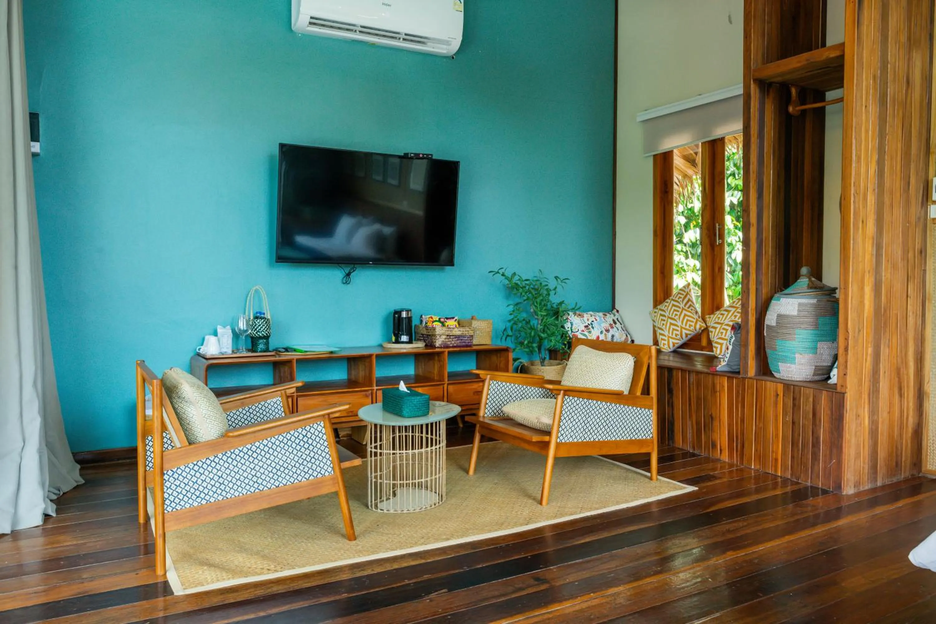 Seating area in Varni Homestay