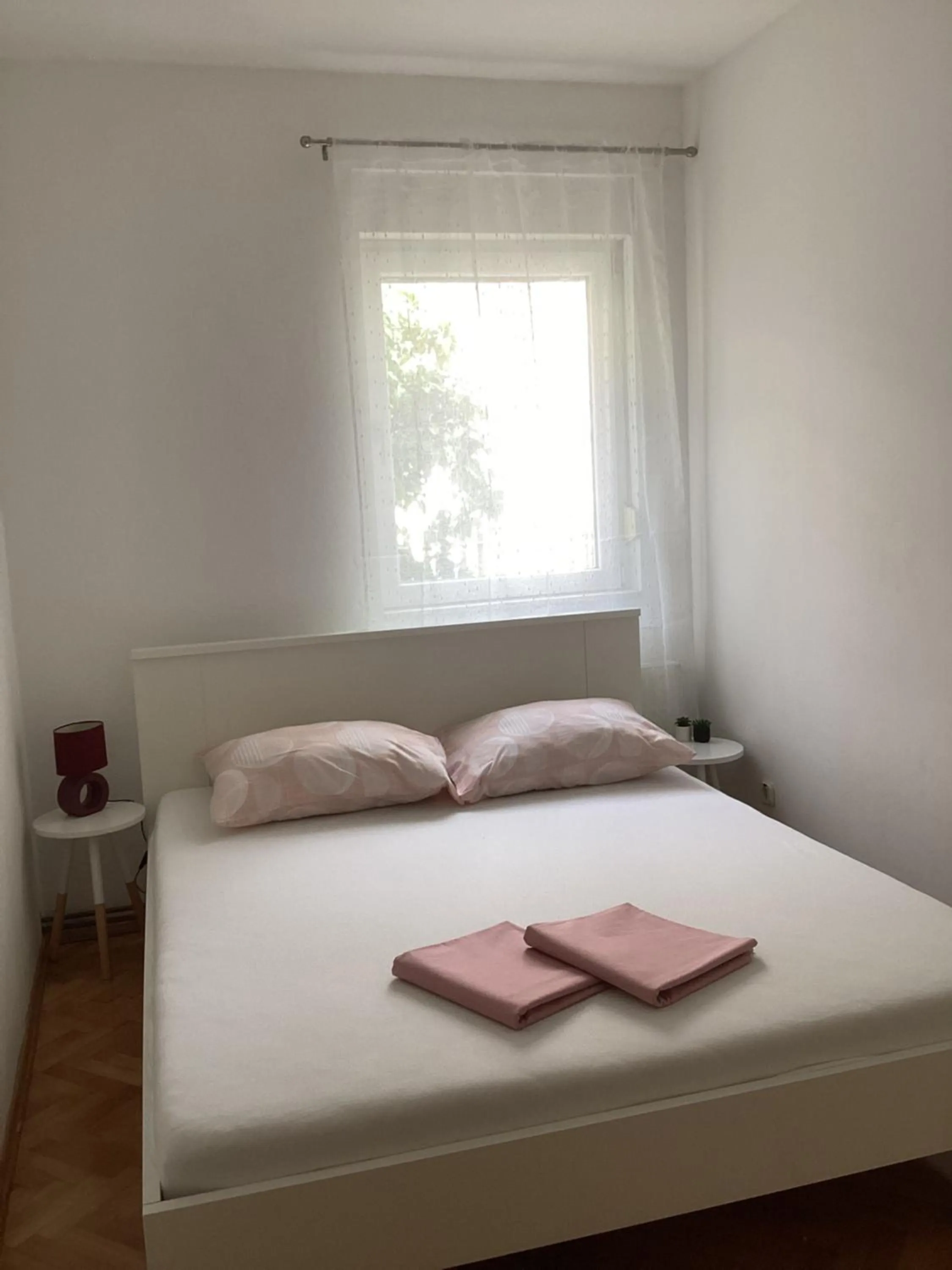 Bed in Apartments Ploka