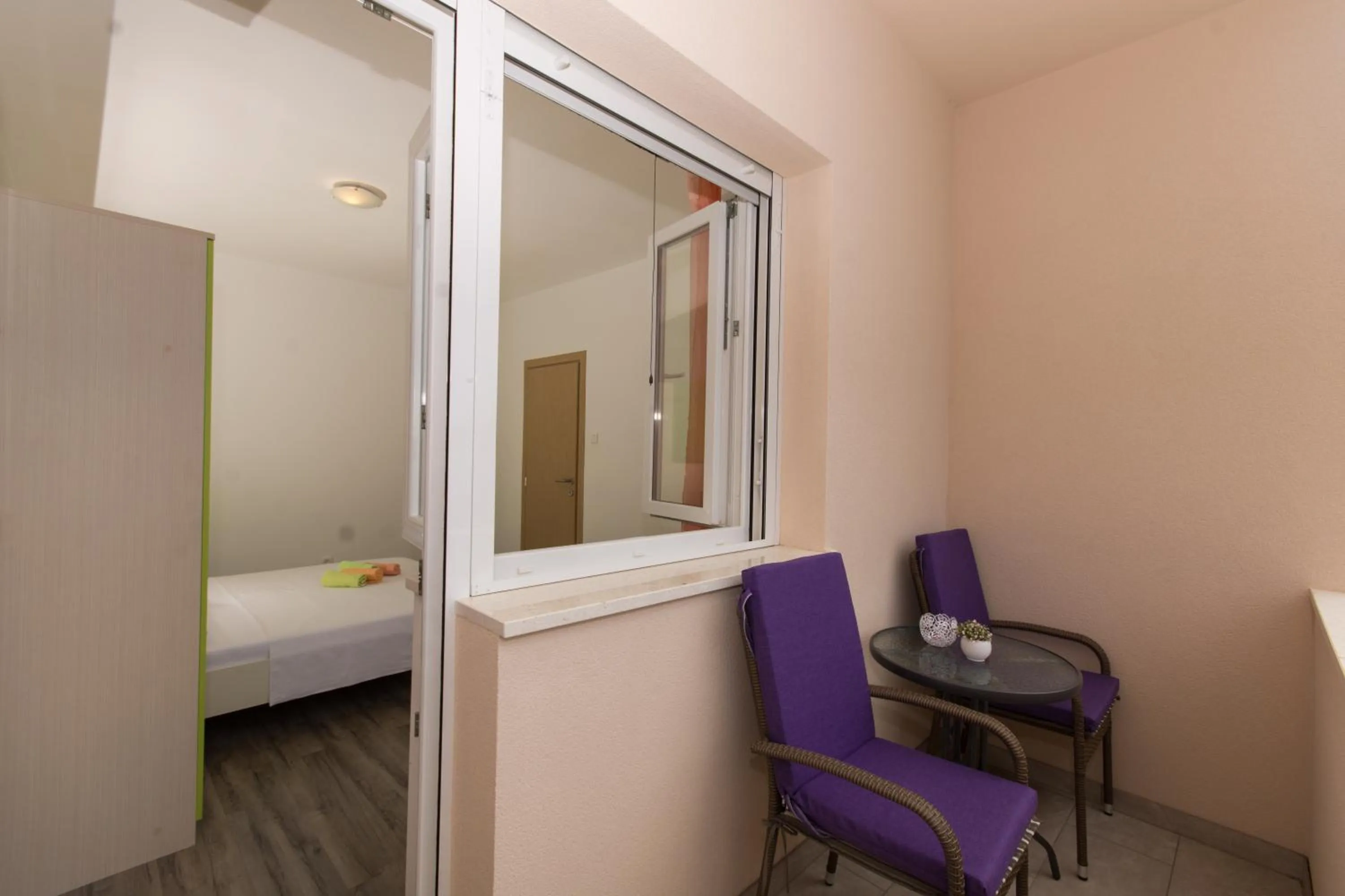 Bed in Apartments Ploka