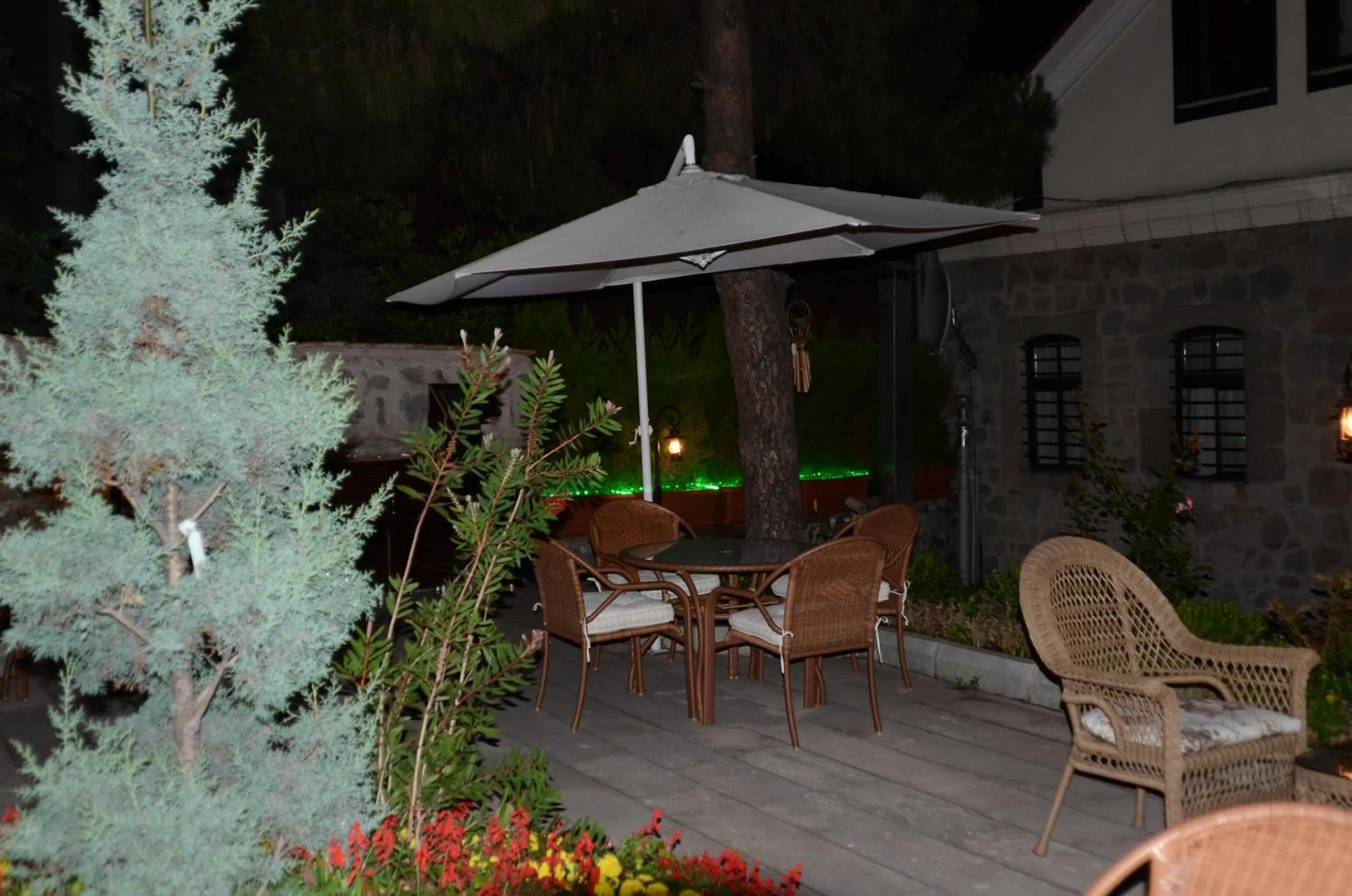 Garden in Tahir Aga Konagi Hotel