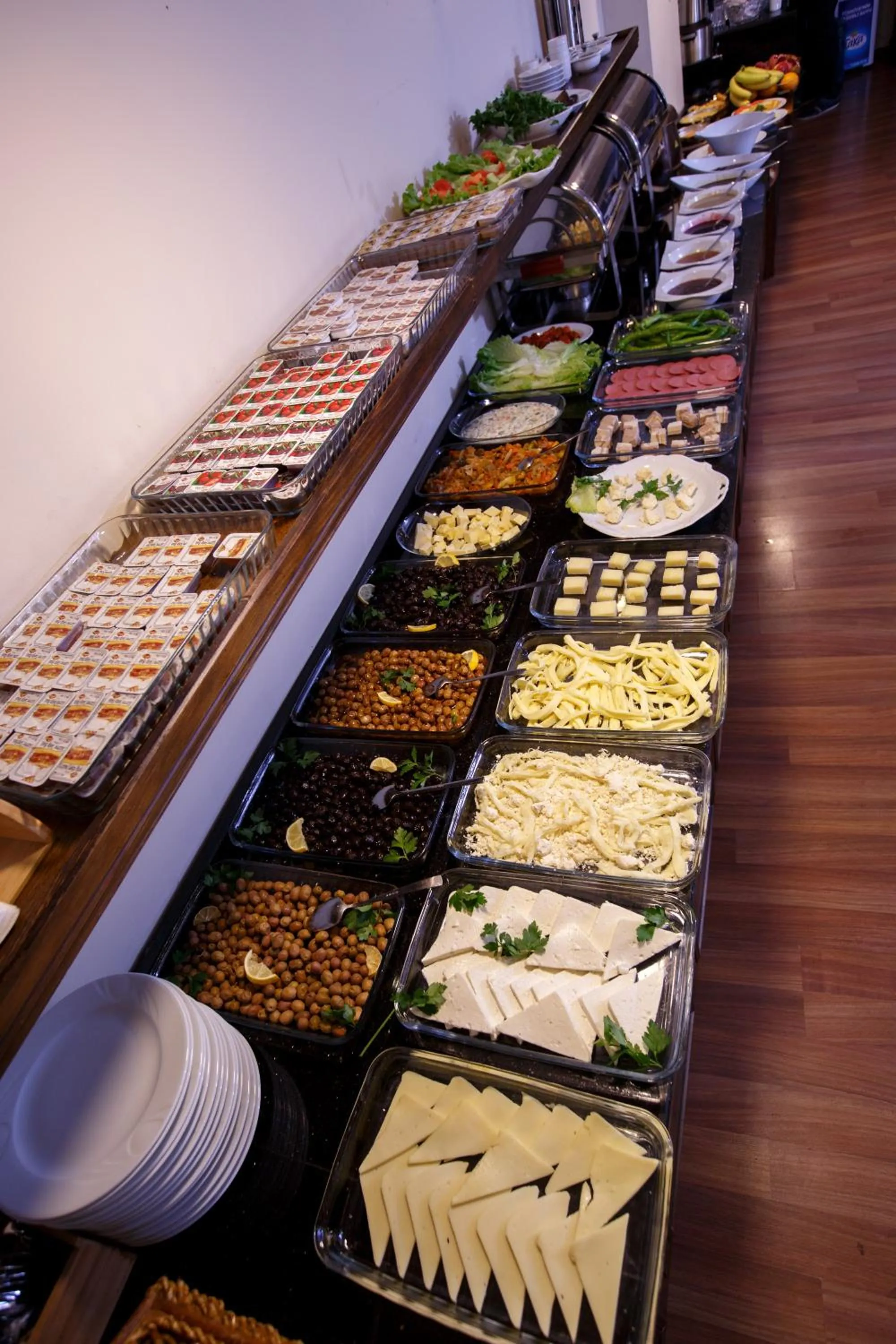 Restaurant/places to eat in Tahir Aga Konagi Hotel