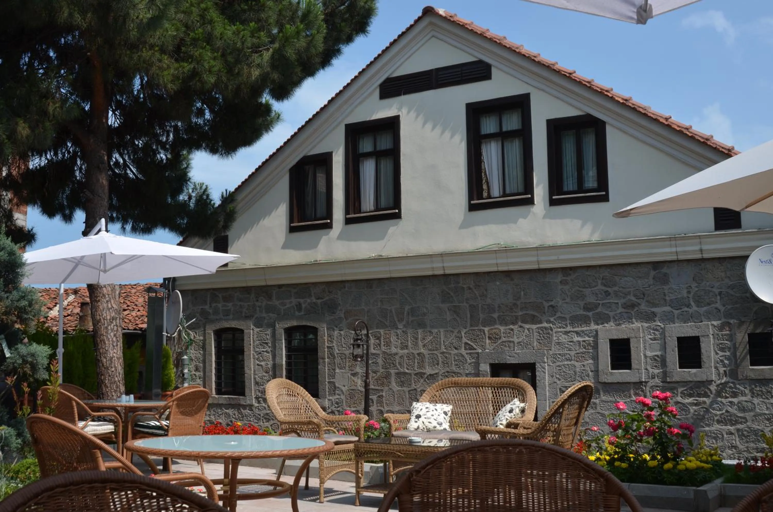 Garden in Tahir Aga Konagi Hotel