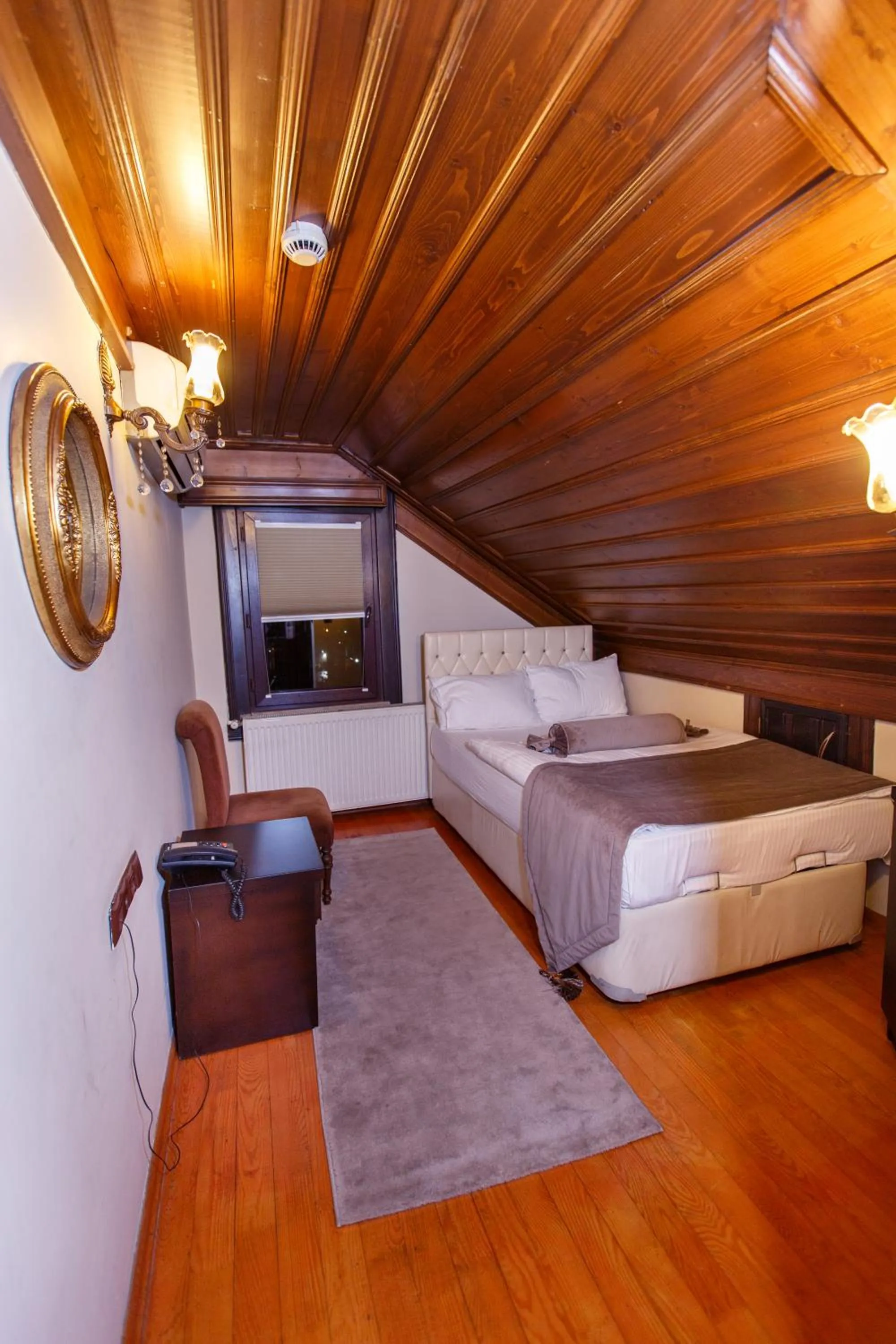 Photo of the whole room, Bed in Tahir Aga Konagi Hotel